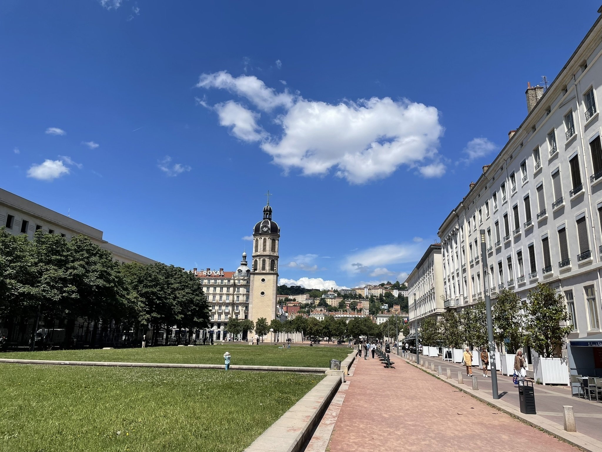 ★リヨンページ★ 2026年リヨン人気のカーニバル体験 | ゲットユアガイド | GetYourGuide