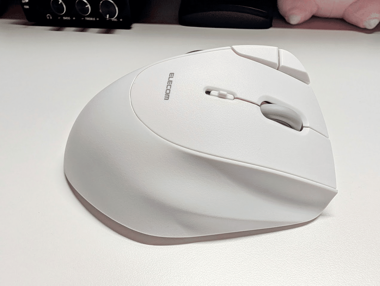 新感覚】ELECOM トラックボールマウス IST ベアリング版レビュー 新感覚】ELECOM トラックボールマウス IST ベアリング版レビュー