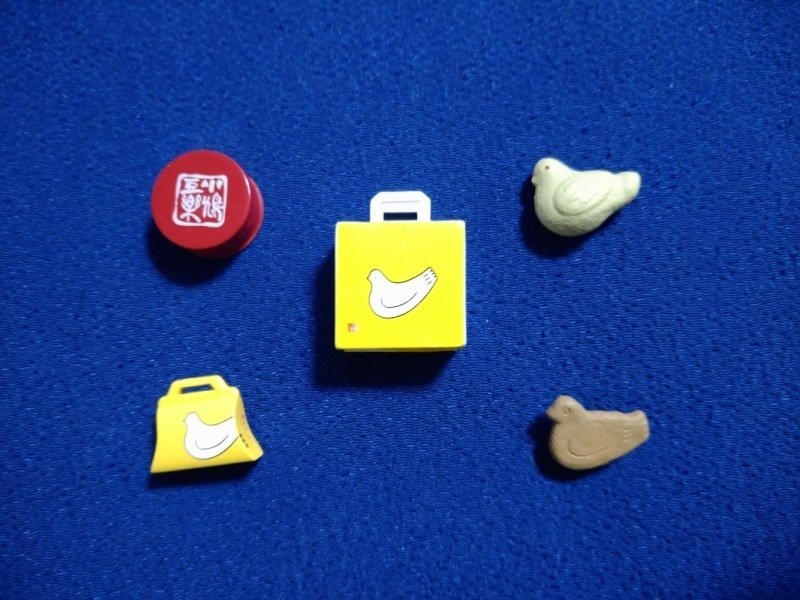 鳩の饅頭ページ 豊島屋公式の鳩サブレーマグネット｜新横浜