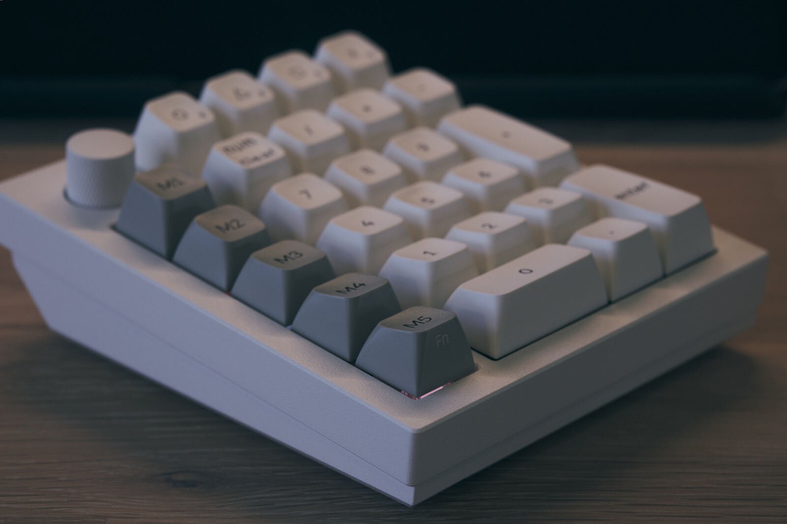 Keychron Q0 MAXという10キーを手に入れてqmkファームウェアで Keychron Q0 MAXという10キーを手に入れてqmkファームウェアで