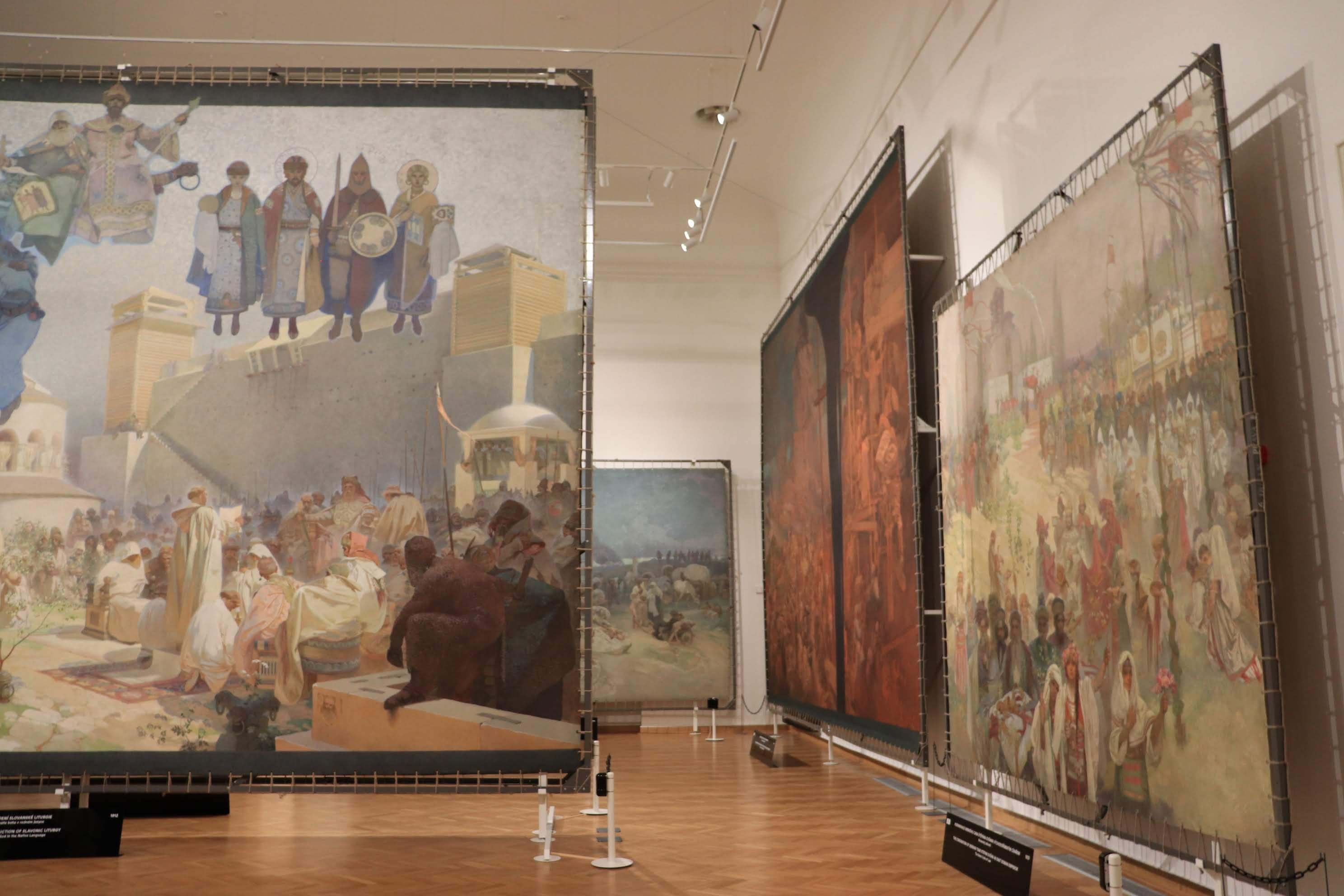 チェコでミュシャの傑作『スラヴ叙事詩』を見る｜M111