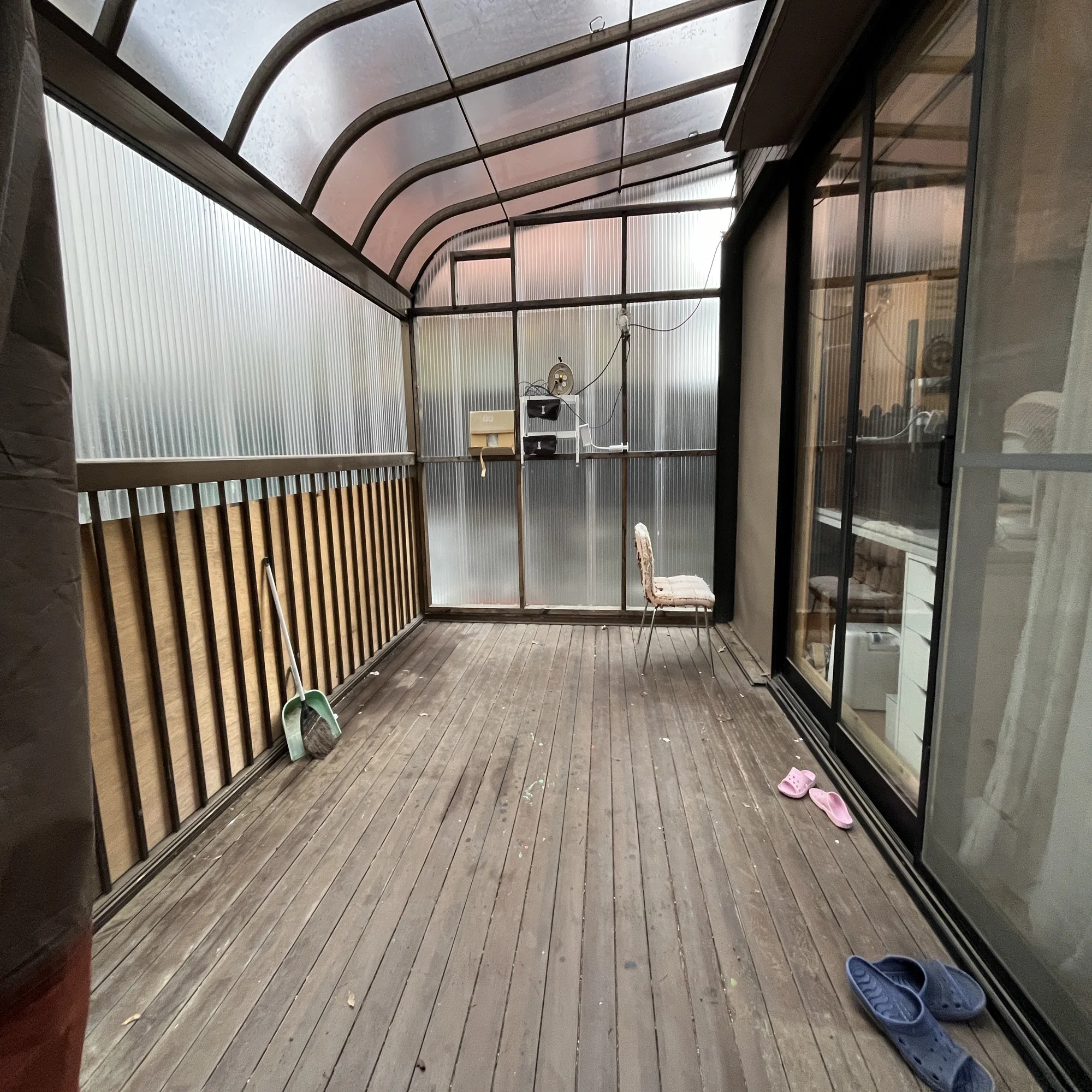 テラス小屋化計画⑤-床補強と土間コンクリート化1日目-｜NAKADA Shugo