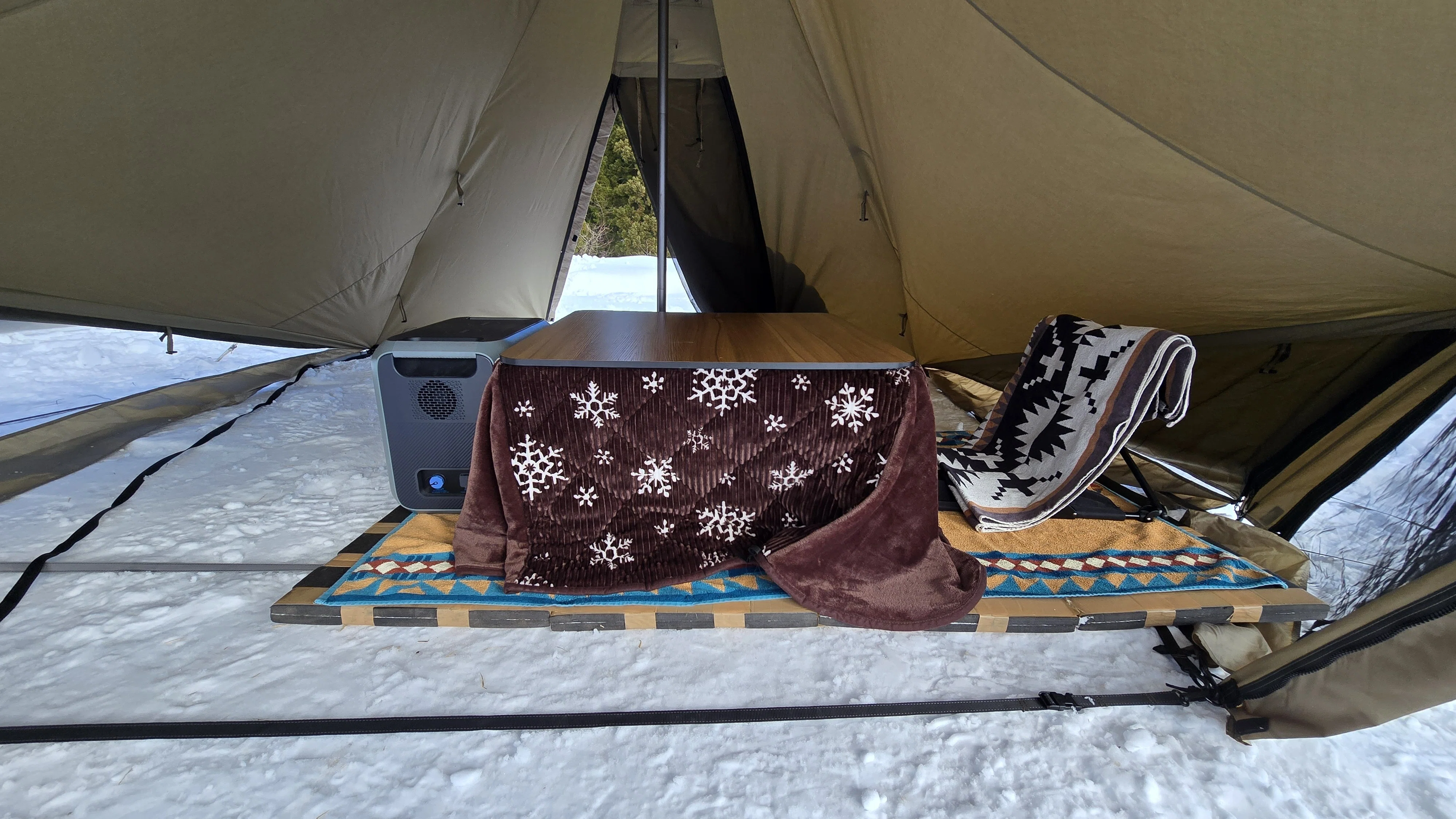 Luxurious Time with Ozashiki Camping! Enjoying Winter Outdoors