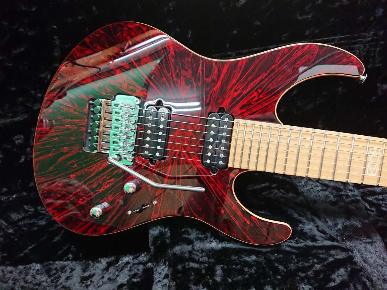 suhr ストラト ラッカー塗装 Suhr Guitarsの特殊カラー（フィニッシュ
