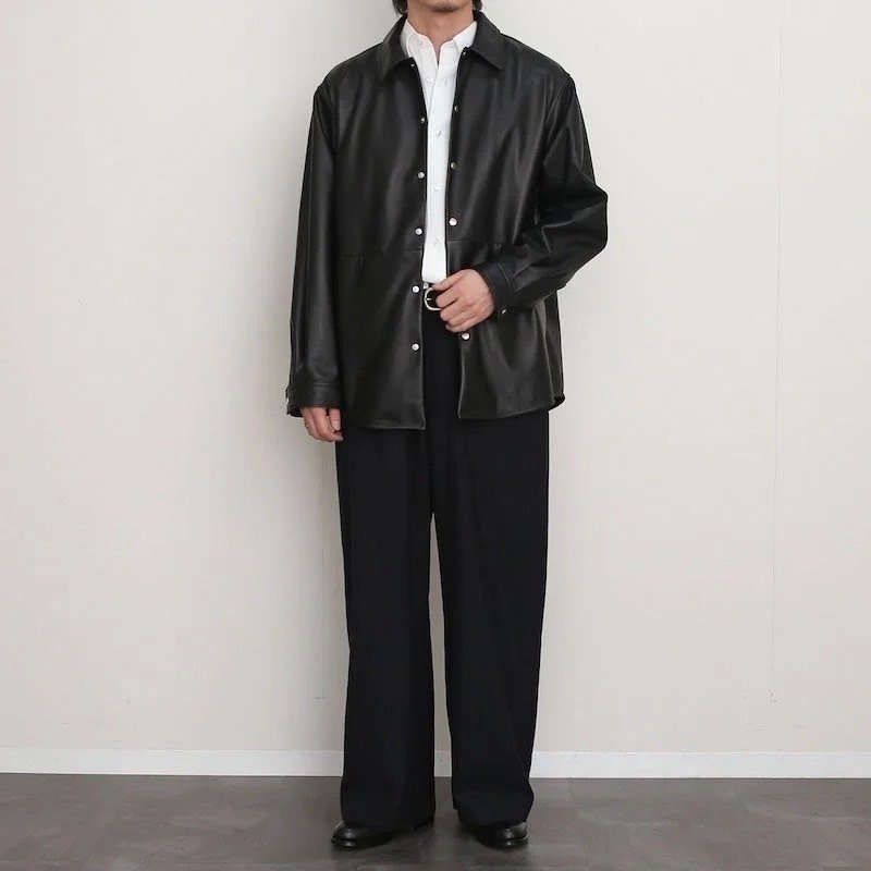 新型レザーがラスト1点に。【UNIVERSAL PRODUCTS】LEATHER