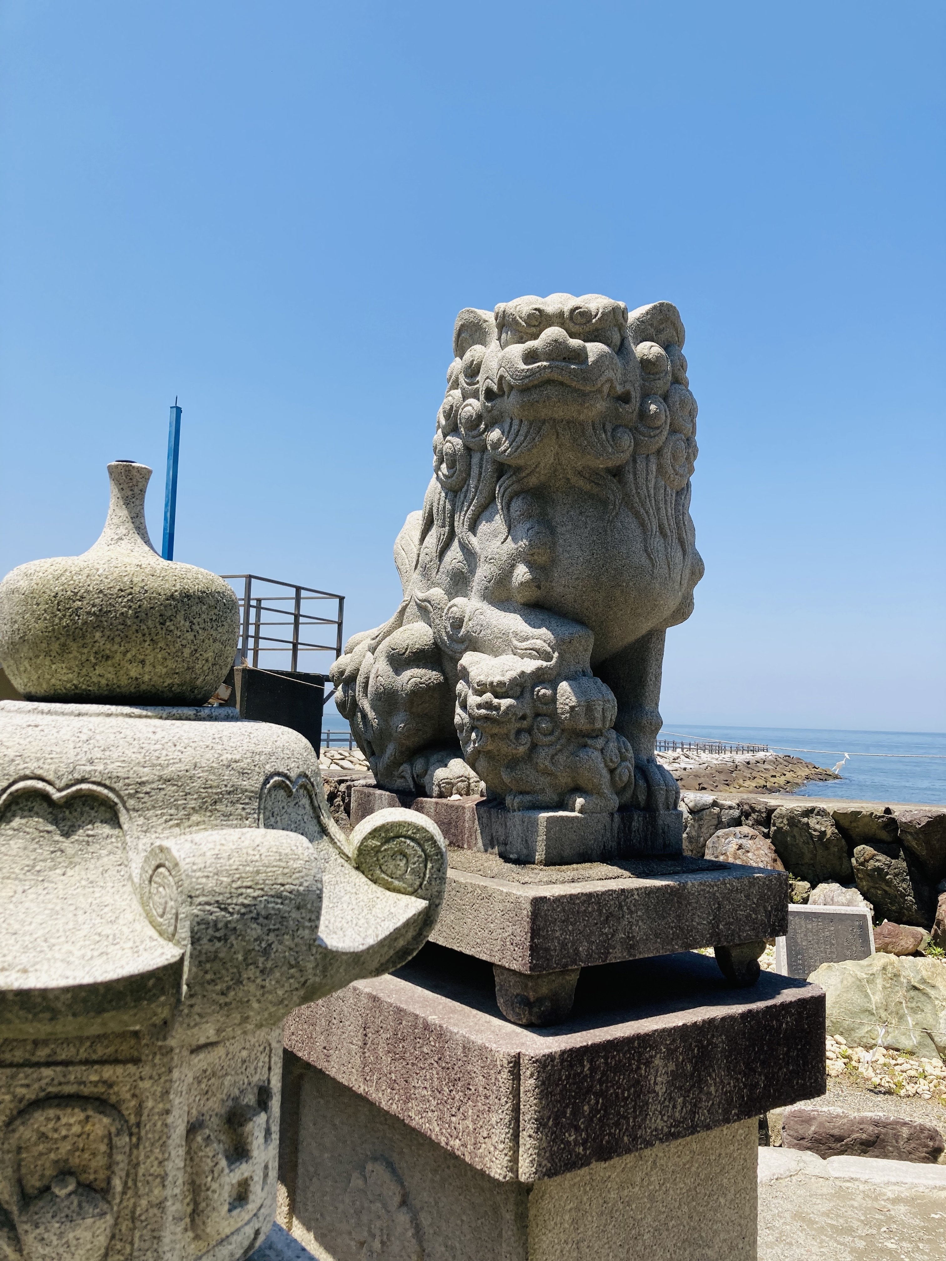 天照皇大神宮を守護する聖地：二見浦と興玉神石の物語」｜人生好転note