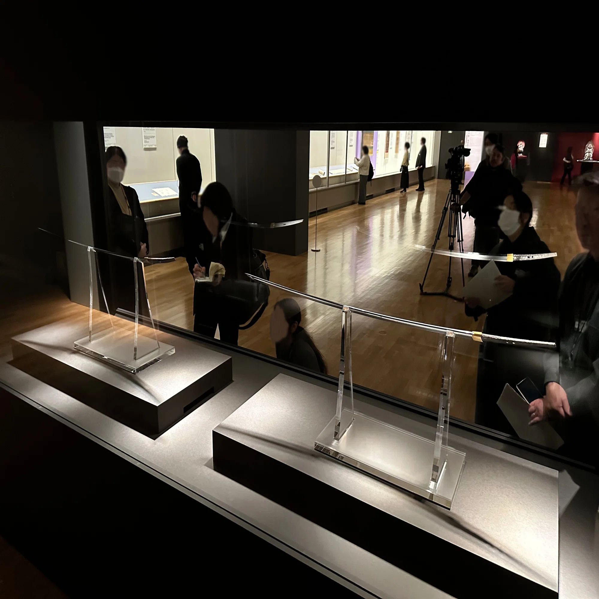 大覚寺展で「膝丸」と「髭切」を堪能｜刀箱師の日本刀ブログ 中村圭佑