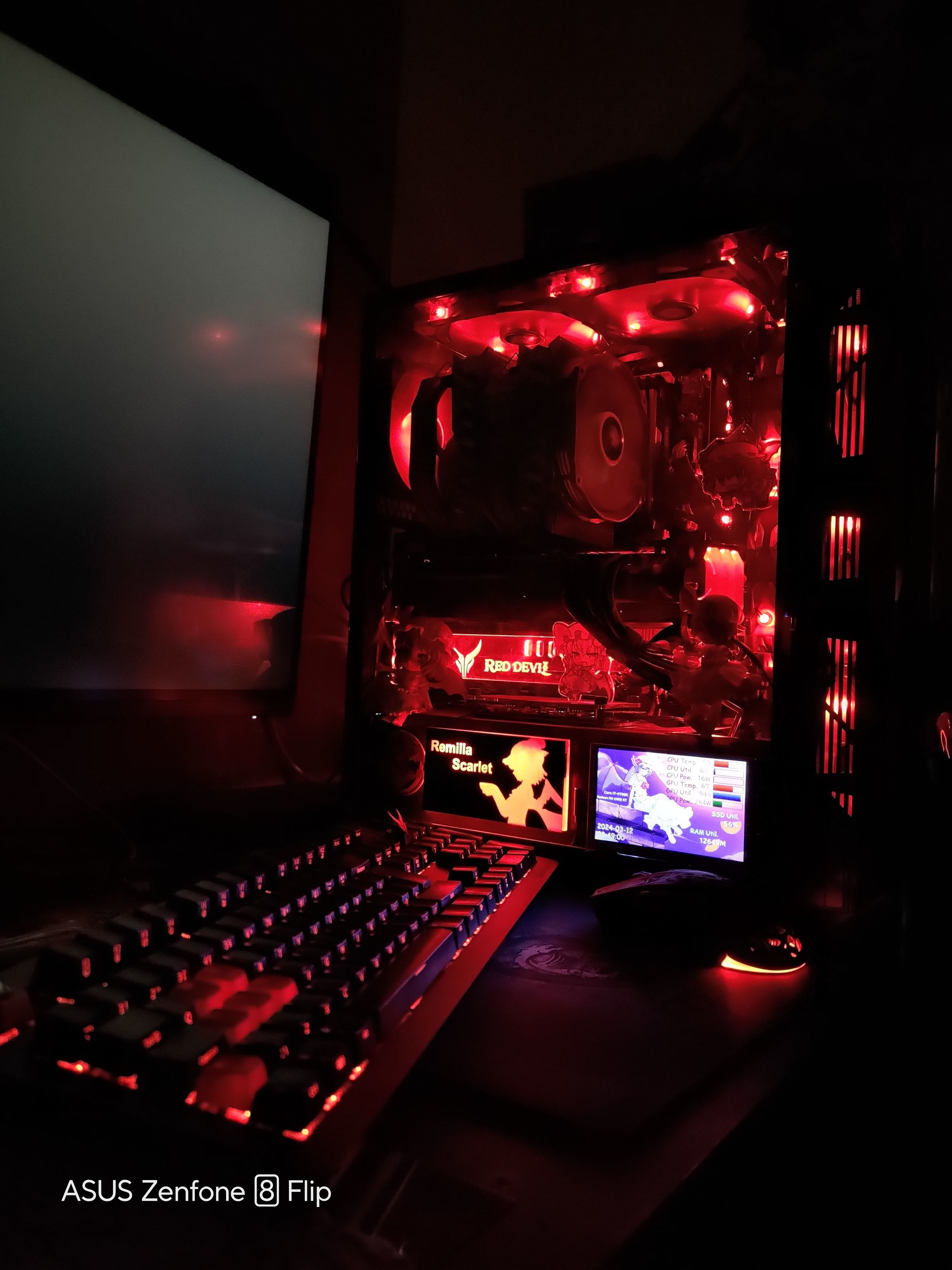 赤い4段パソコンデスク　興味ある方コメント下さい。お値引き交渉します レミっちについて紹介｜レミっち