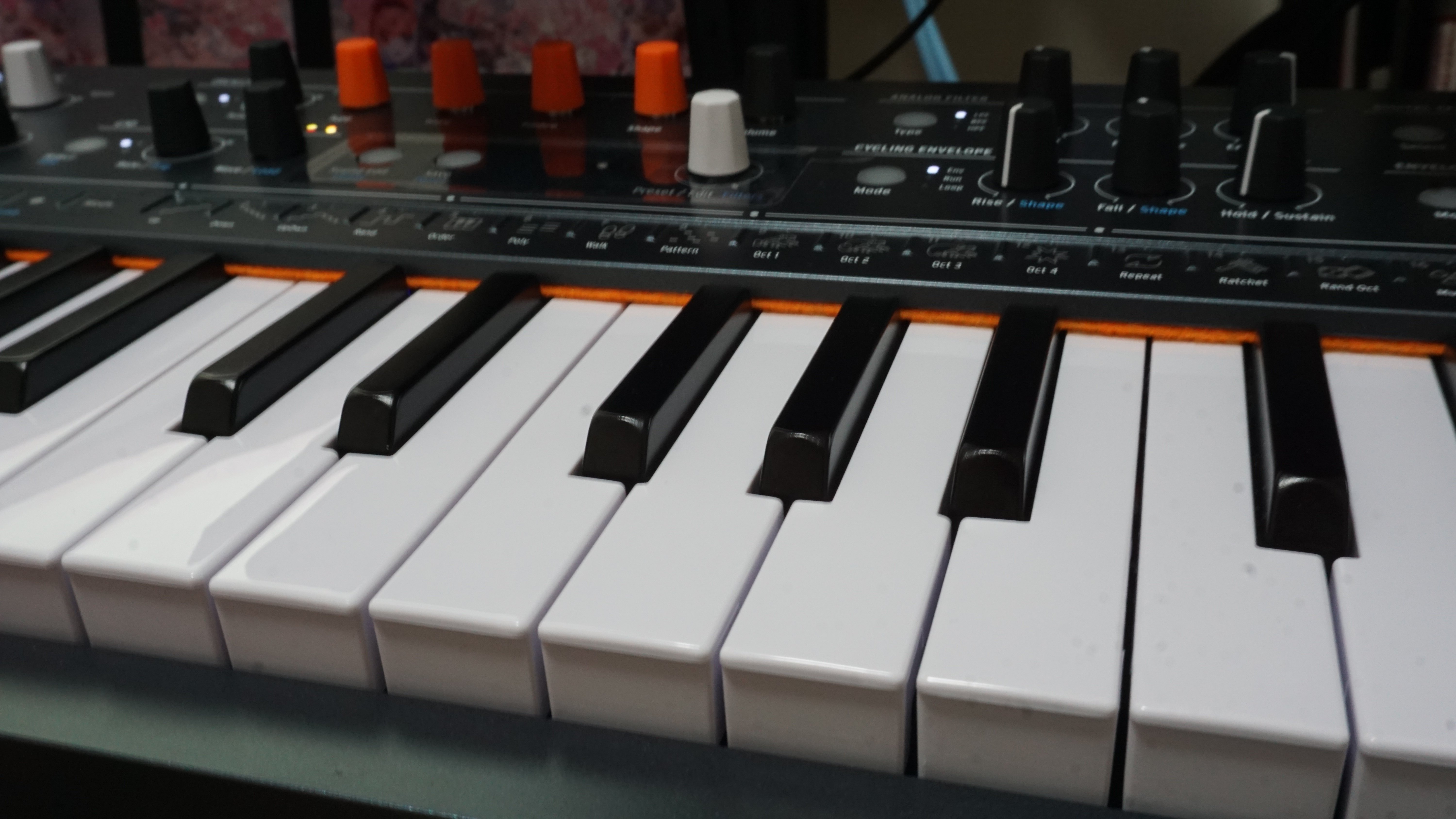 ARTURIA MINIFREAK 動作品です。 Arturia MiniFreak｜ミュージックランドKEY