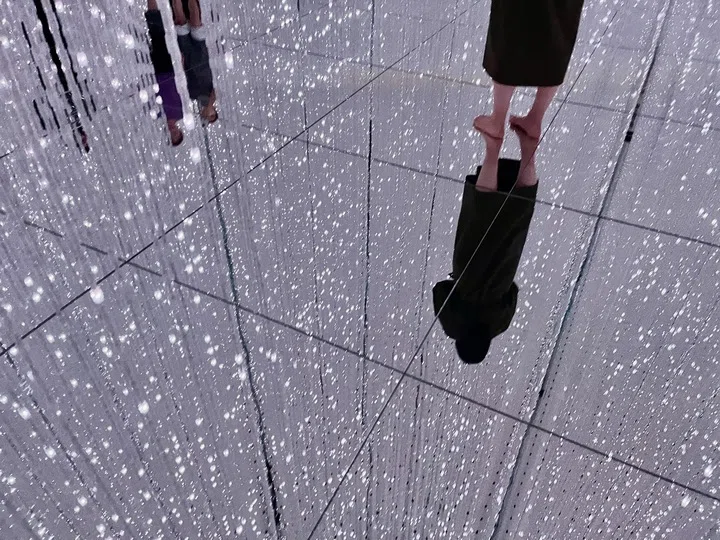 チームラボプラネッツ豊洲:The Infinite Crystal Universe
