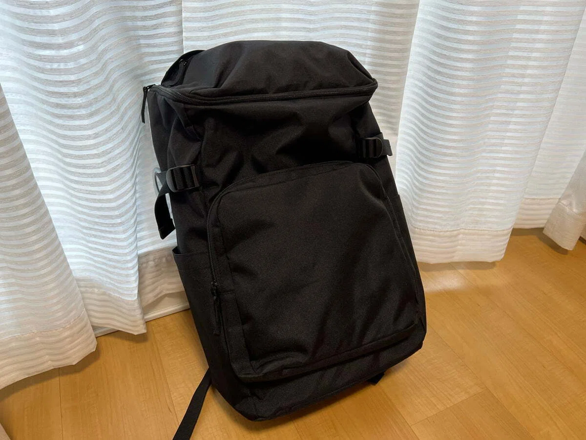 3ヶ月レビュー】無印の「肩の負担を軽くする 撥水上から開くリュック 