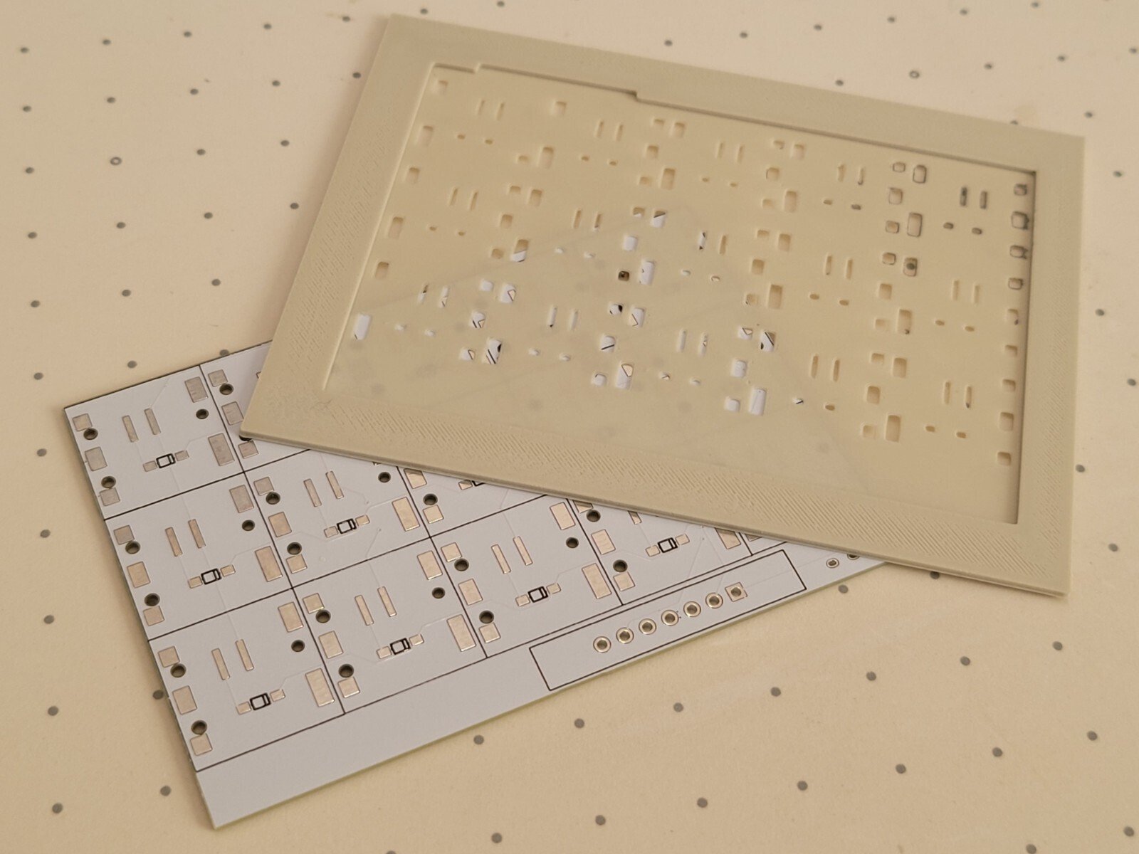 Patrick FR81S（トップのみ） ｽｰﾊﾟｰｶﾘﾌﾗｼﾞﾘｽﾃｨｯｸｳﾙﾄﾗﾛｰﾌﾟﾛﾌｧｰｲﾙ｜ふえ 俺のNotion