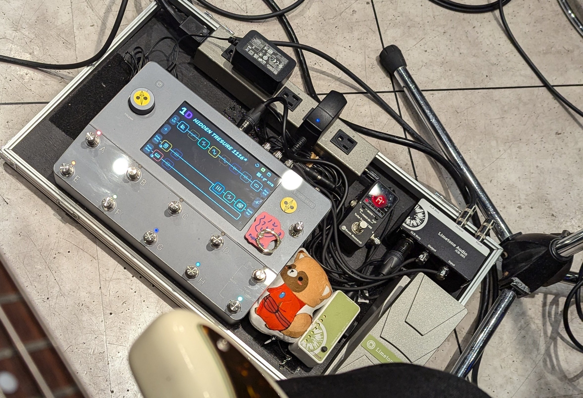 音楽周辺機器　エフェクター、チューナーなど FOEHN PL-09 BLACK BUNNY -黒兎- Pedal Tuner with USB Light