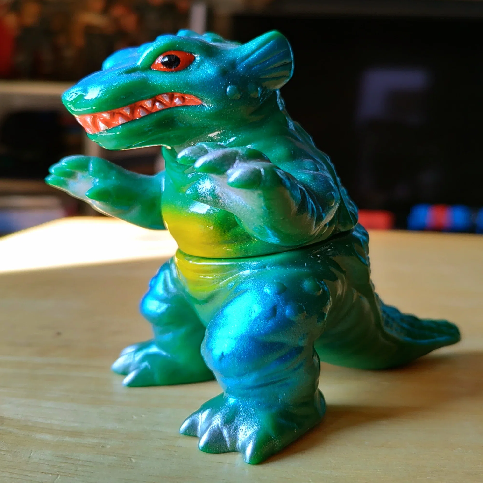 海外SF・怪獣映画 レトロソフビ風フィギュアの紹介① 【怪獣ゴルゴ