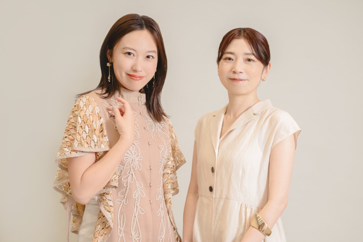 (左から)寿美菜子さん、山田尚子監督