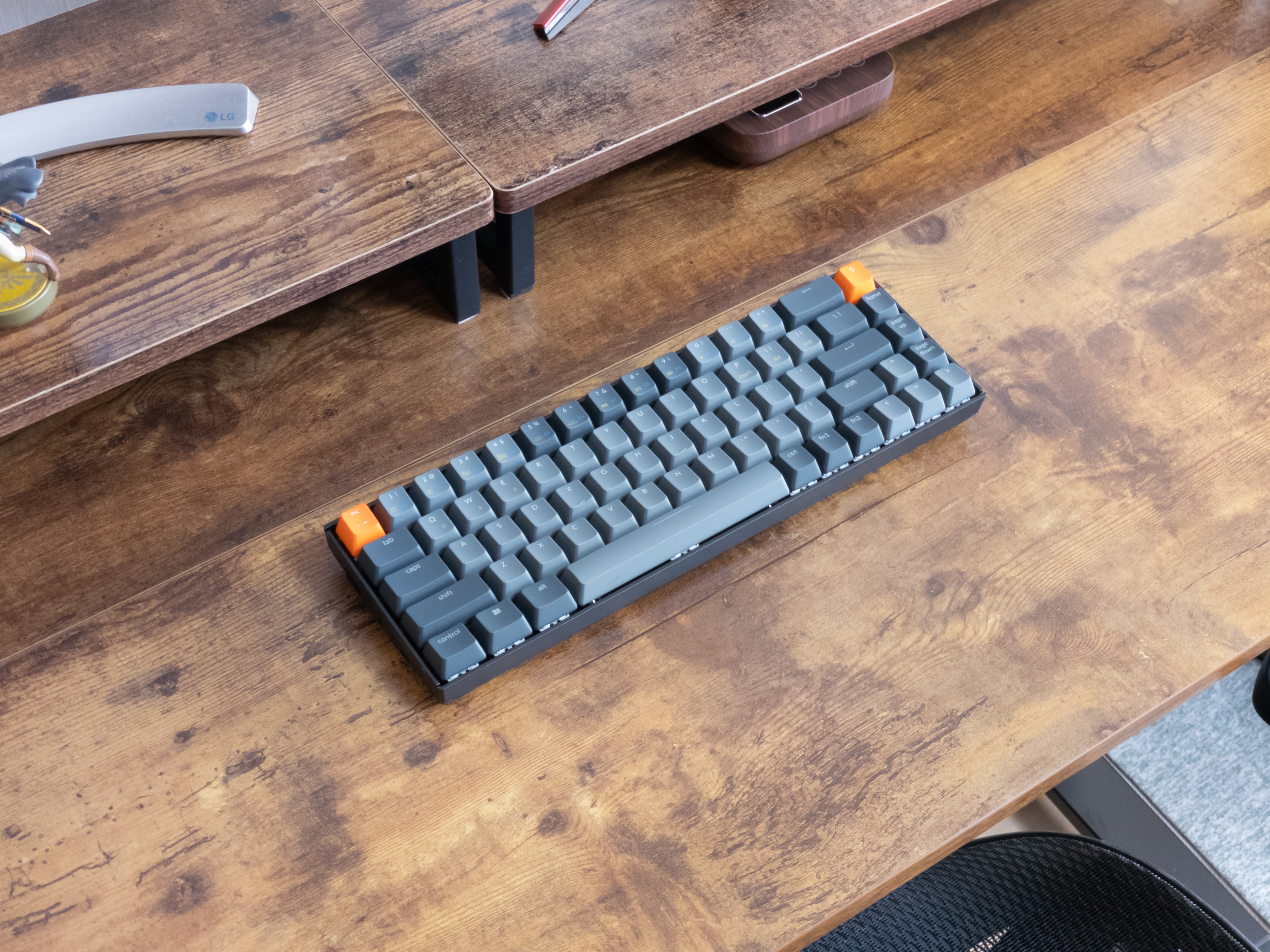 ガジェットレビュー】メカニカルの定番。 │ Keychron K6｜EmuLog