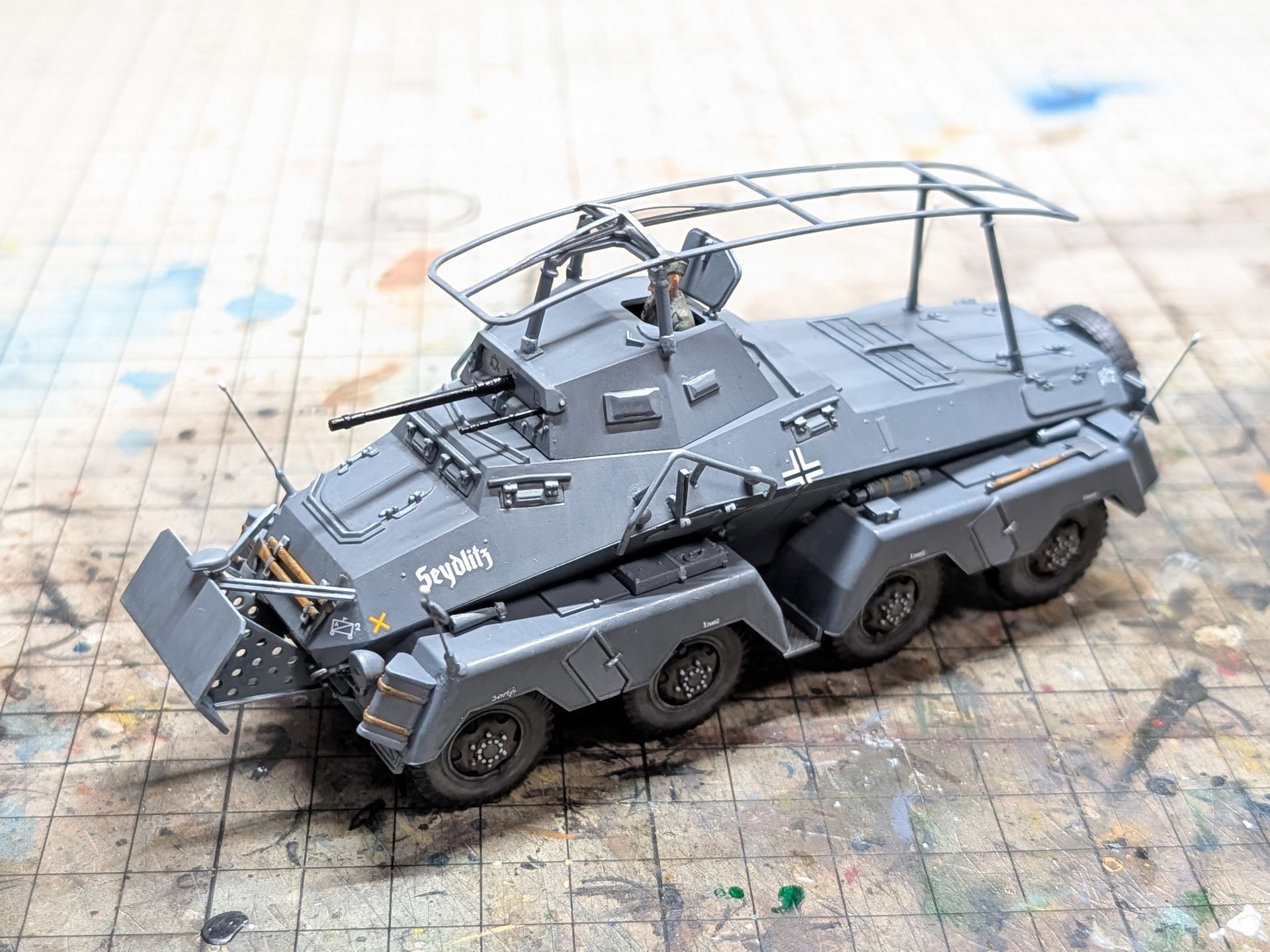 1/48 ドイツ 8輪重装甲車 Sd.Kfz.232｜るせつ