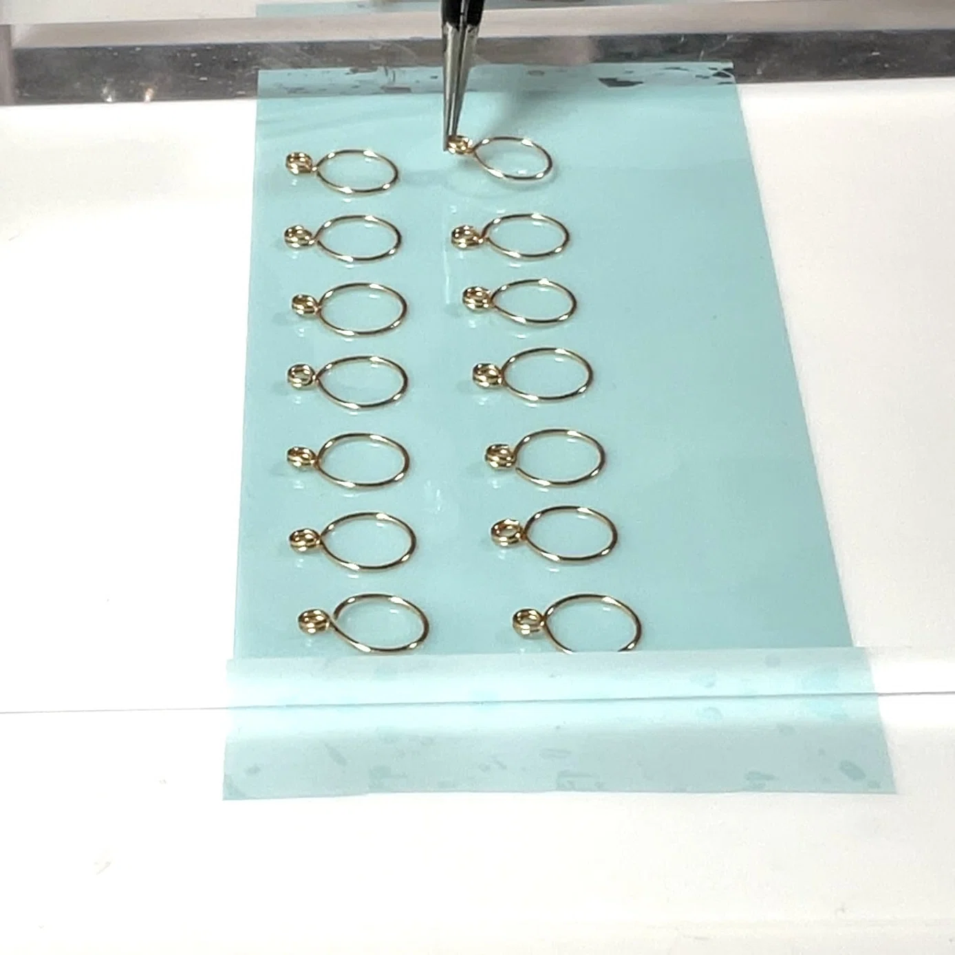 マカロン_ワイヤーとレジンで作るアクセサリー｜mijinko_factory