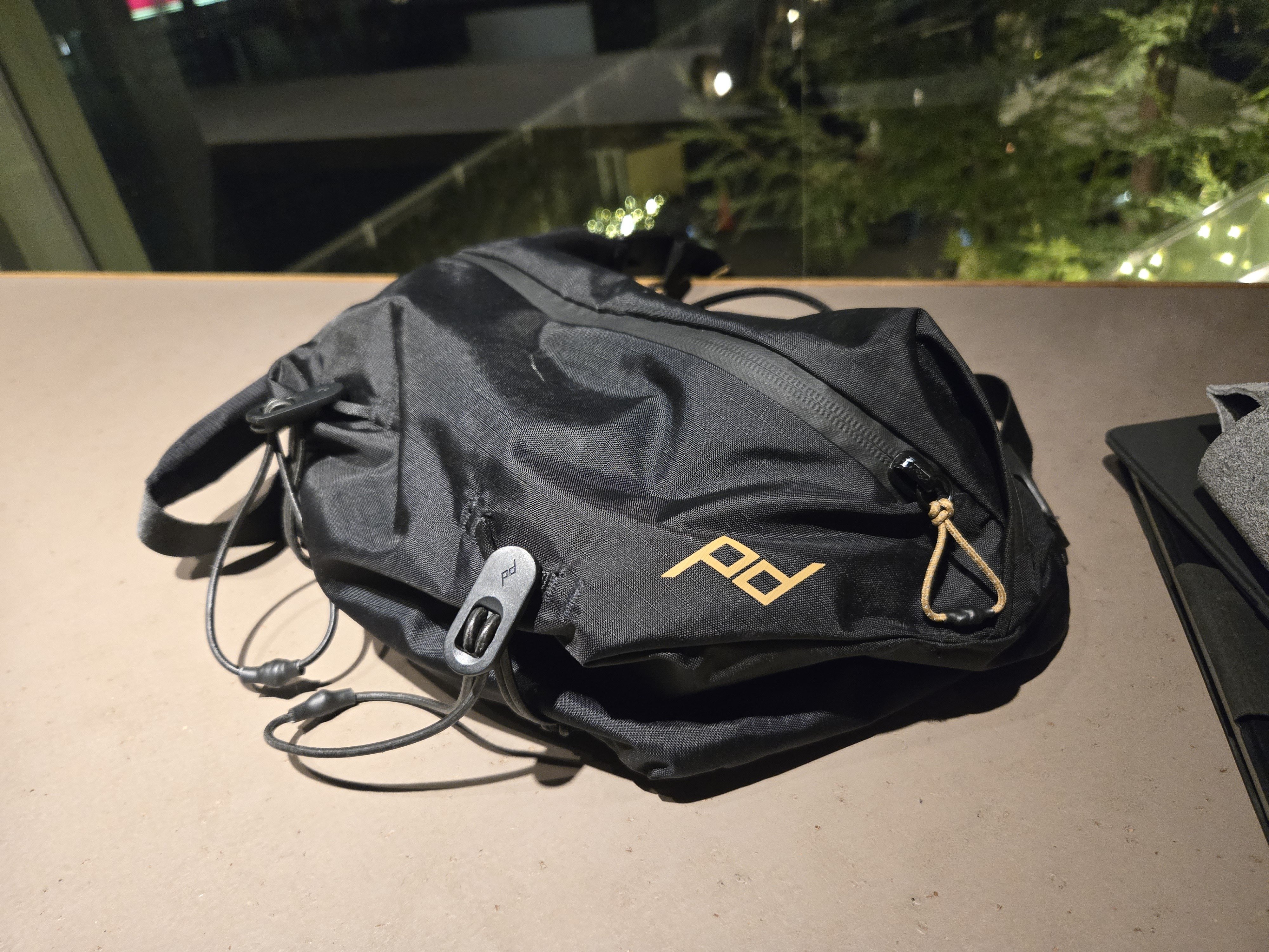専用　Peak Design アウトドアスリング7L 美品 当日出荷可][10%OFF] Peak Design アウトドア スリング 7L