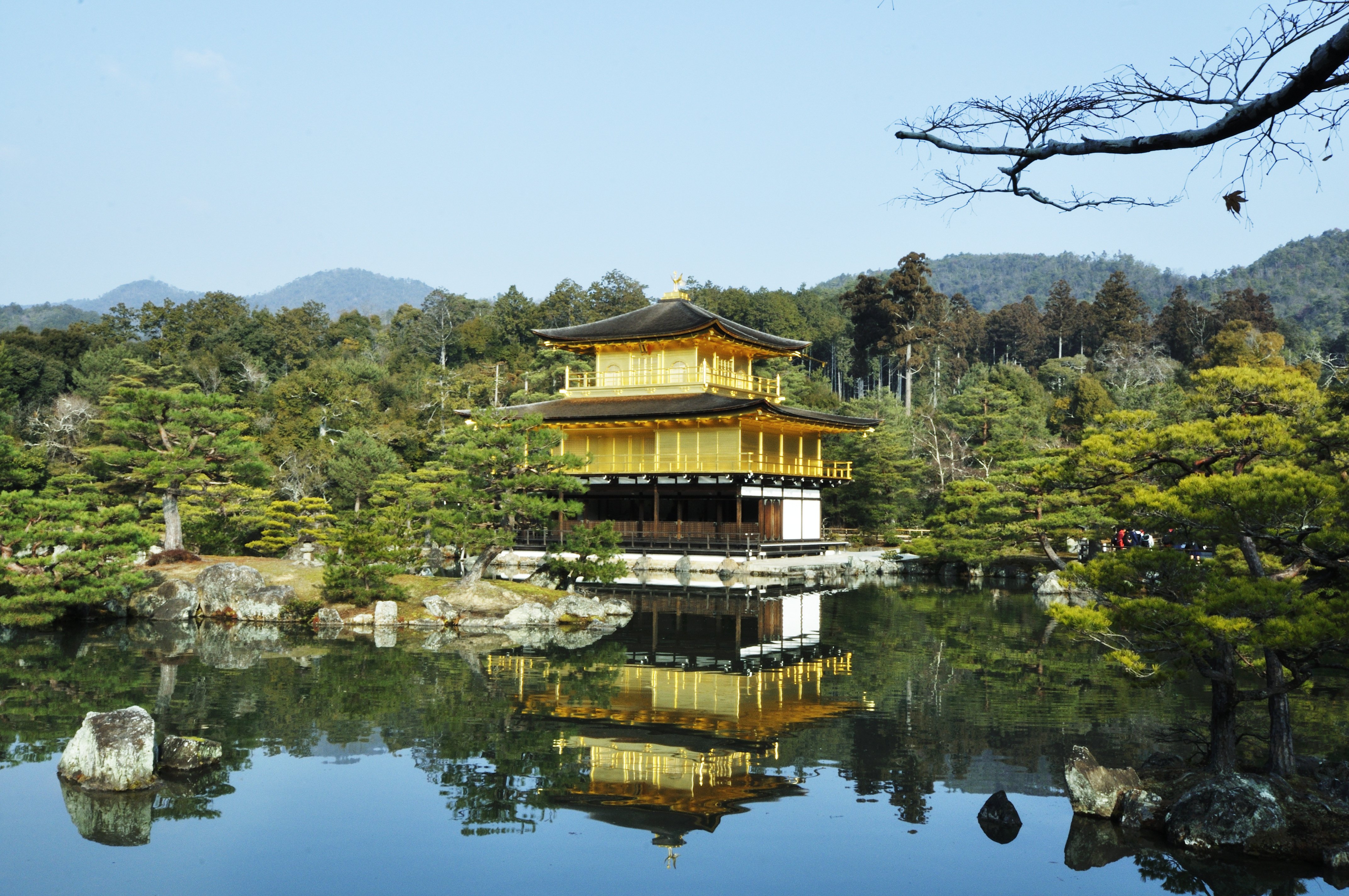 撮影場所と構図を変えた、金閣寺7選｜arata