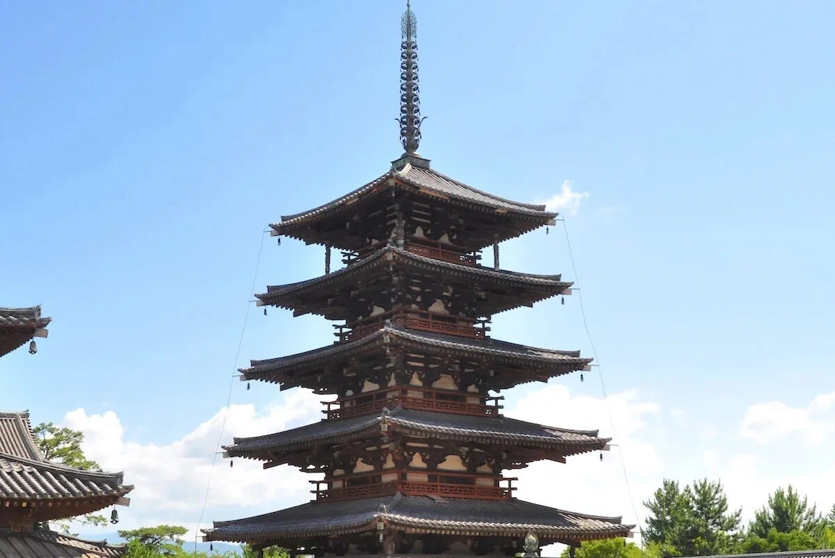現存する世界最古の木造建築！法隆寺の七不思議と建築的特徴を紐解く
