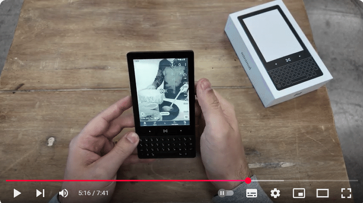 ⭐︎新品未使用品⭐︎399ドルで購入⭐︎minimal phone 電子ペーパーと物理キーボード搭載変態スマホ「Minimal Phone