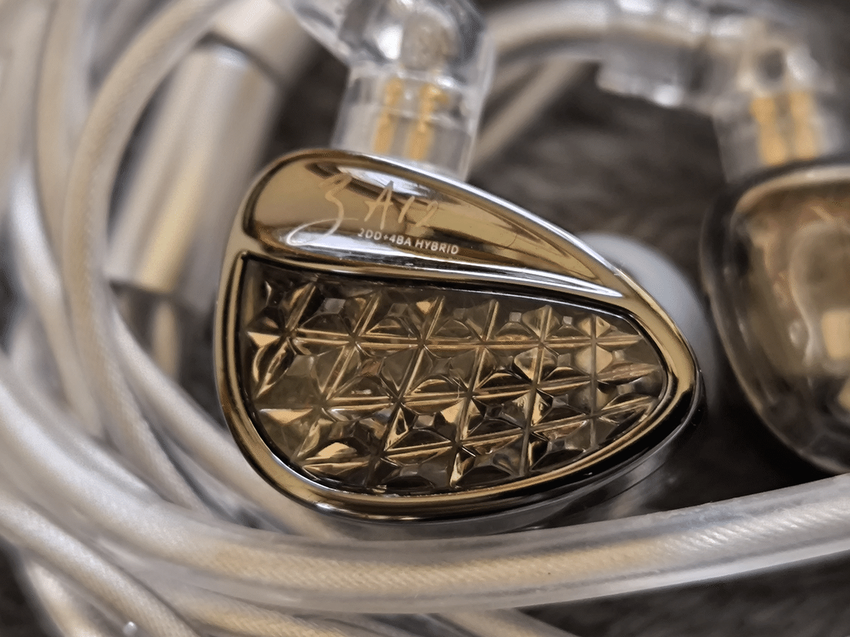 q　五点おまとめ KZ ZS10 PRO - Review | ThePhonograph.net