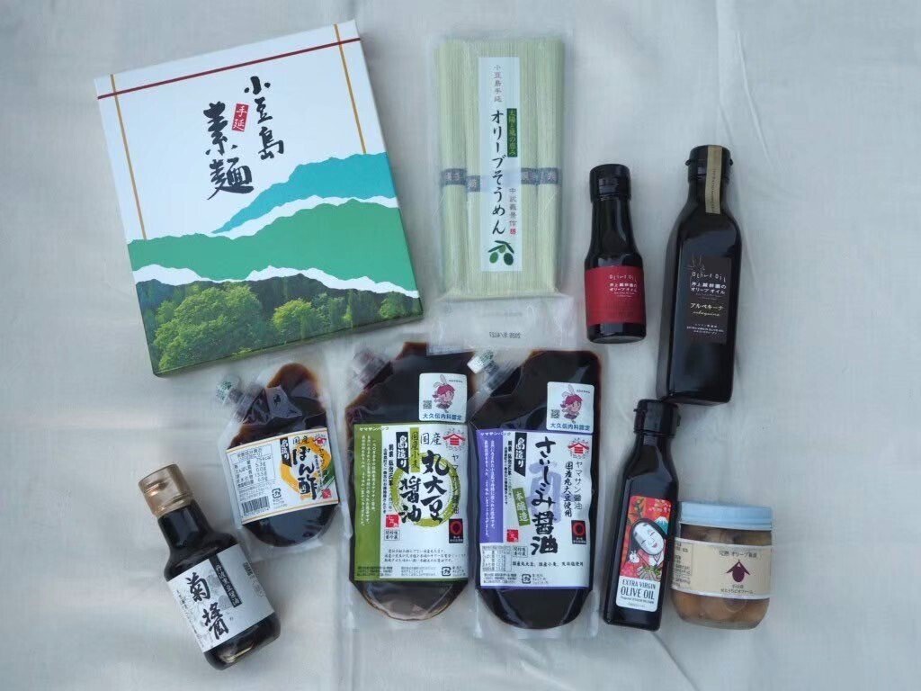 酒ラベルアート「紬美人」 酒ラベルアート「紬美人」 紬美人(つむぎびじん) | 日本酒 評価