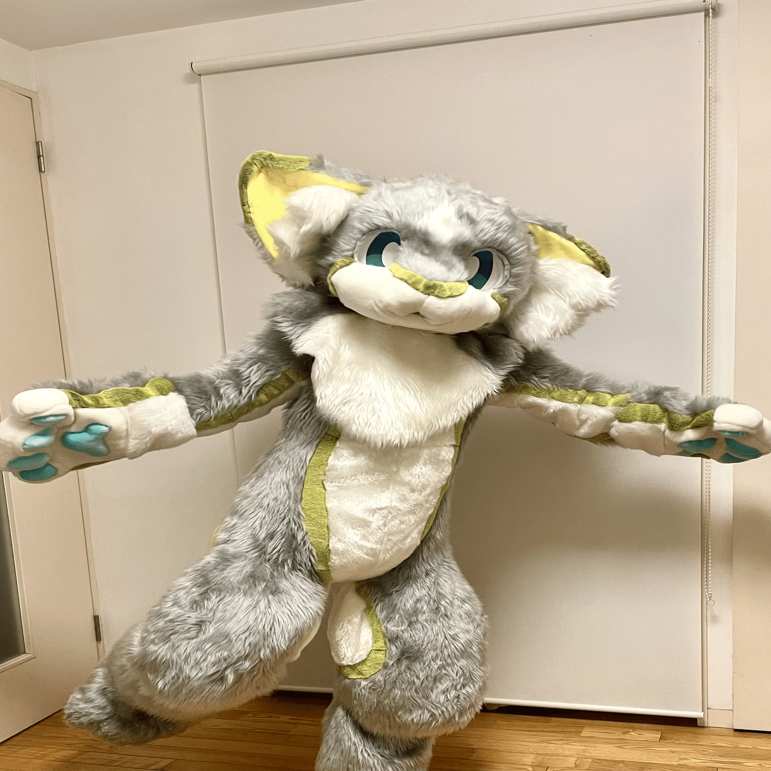 ケモノ着ぐるみ・フルスーツ制作記｜茅屋