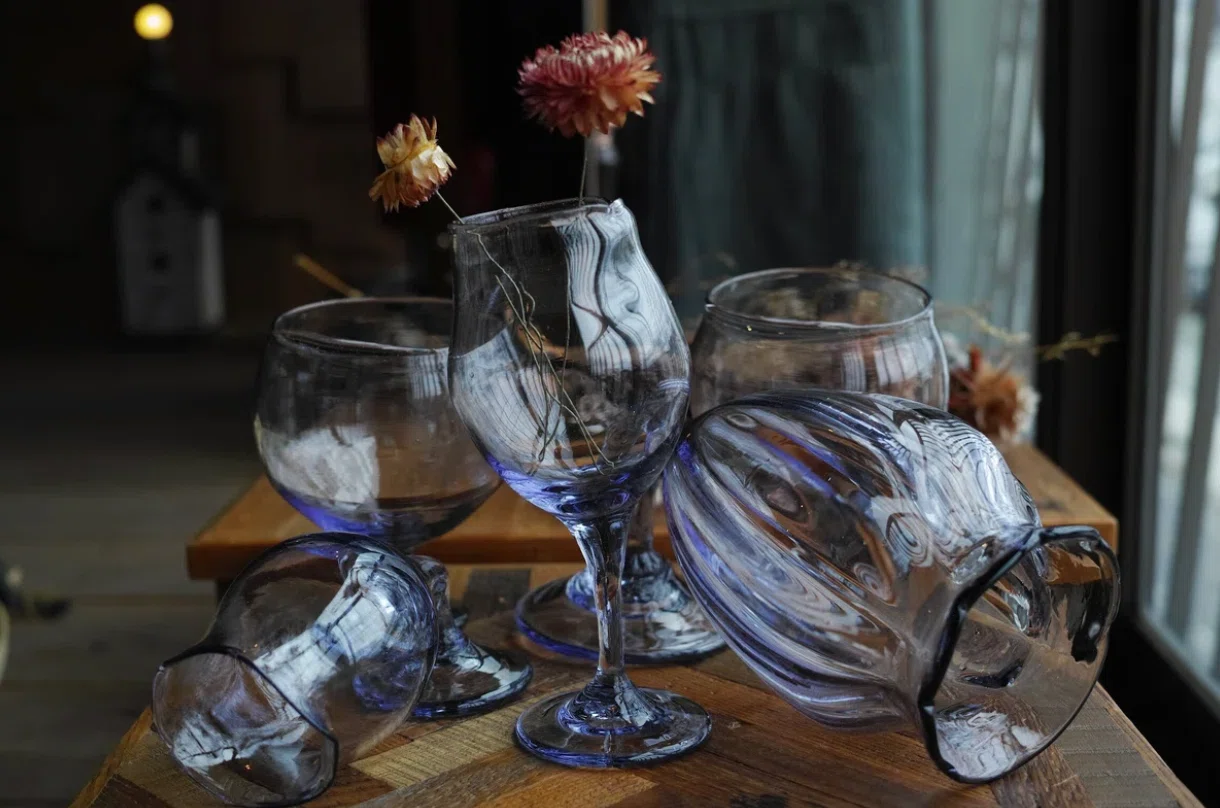 2025/4/19-27 COMAKI GLASS by小牧広平 個展 ｜Purveyors