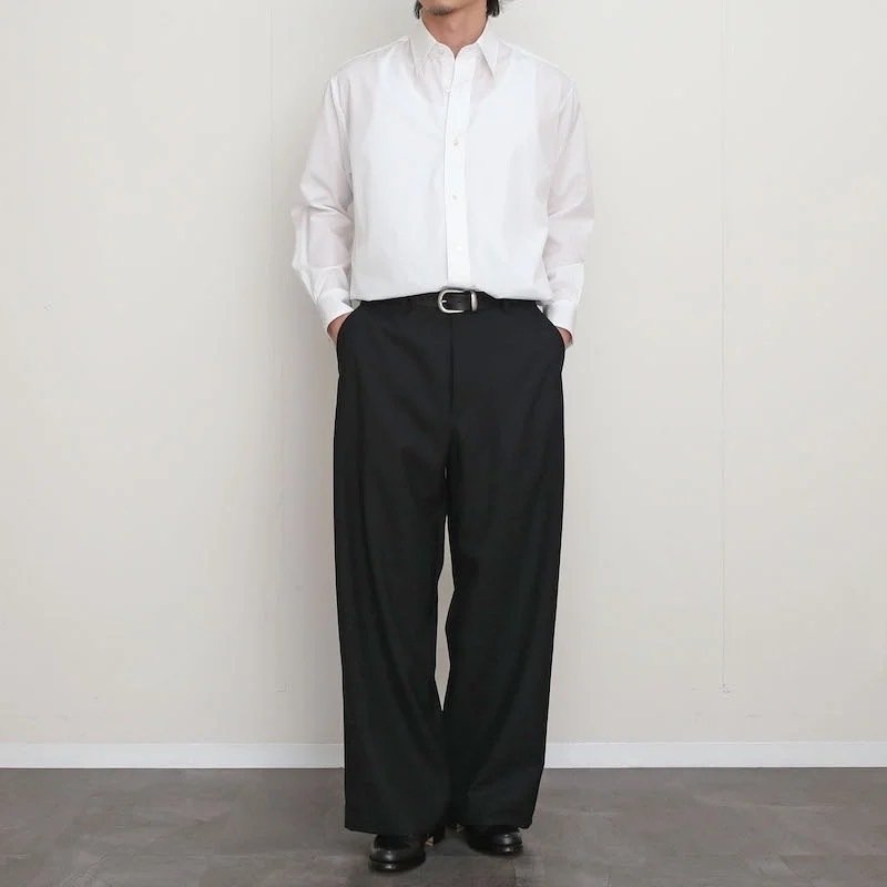 UNIVERSAL PRODUCTS.サマーウールカーゴ ネイビー 2 シーズン跨ぎのパートナー | 1LDK (ワンエルディーケー) 公式サイト