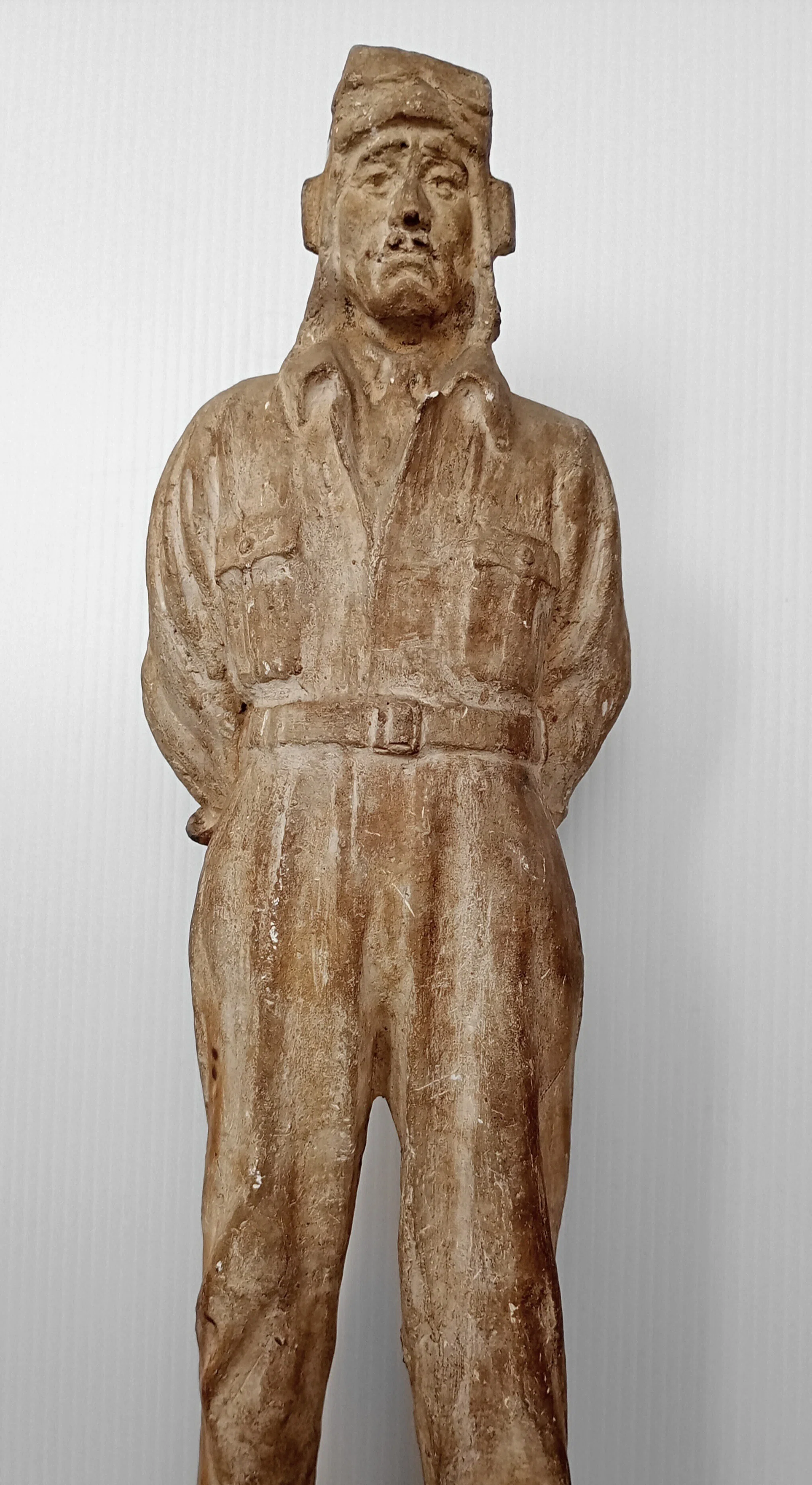 彫刻家日名子実三作・ ブロンズ 「陸軍兵士像」／旧陸軍省御下賜品 東京都練馬区平和台にて、日名子実三作 ブロンズ像 陸軍大臣御下賜品