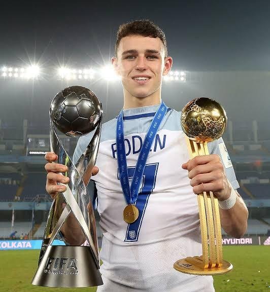 フィル・フォーデン――夢を叶えた”アカデミー最高傑作”｜火山の街の