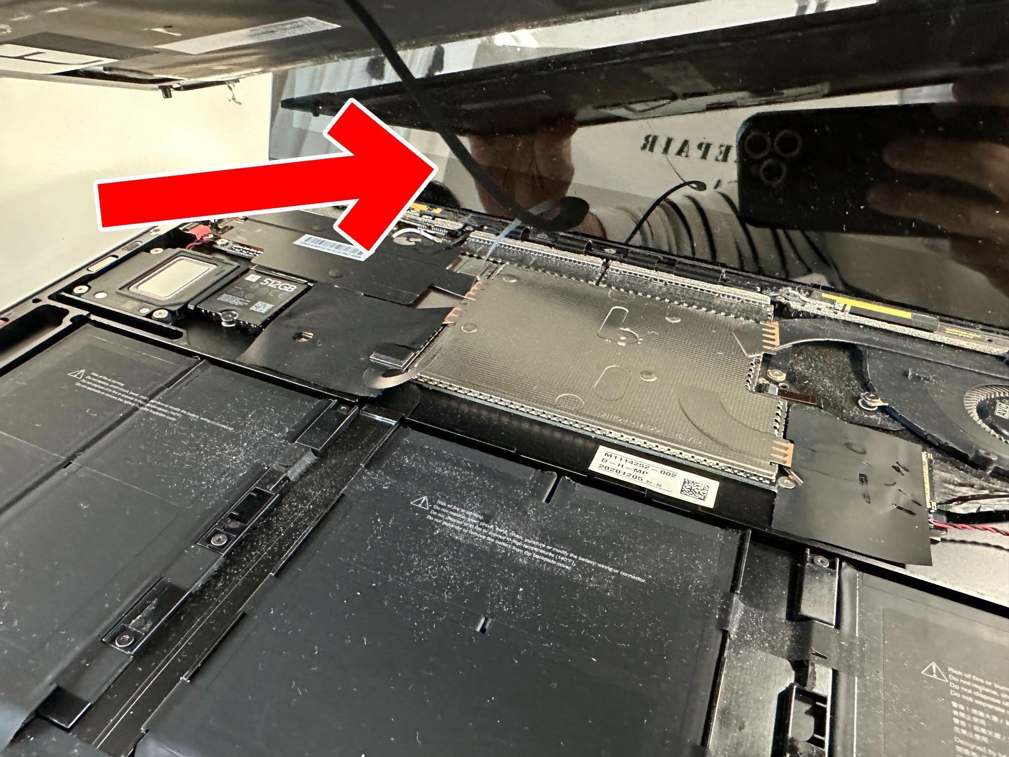 Surface Laptop4のバッテリー交換で突然電源が切れる症状が改善 Surface Laptop4のバッテリー交換で突然電源が切れる症状が改善