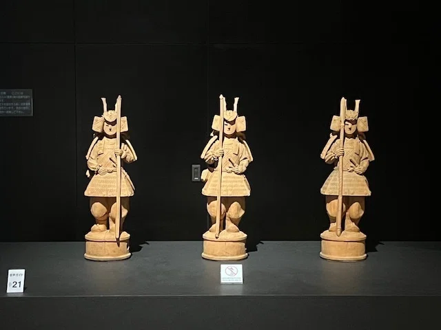 西洋服飾版画　石田彰解説　文化出版教発行 特別展「はにわ」―石田彰さん、森川智之さんと一緒に”はにワールド”へ