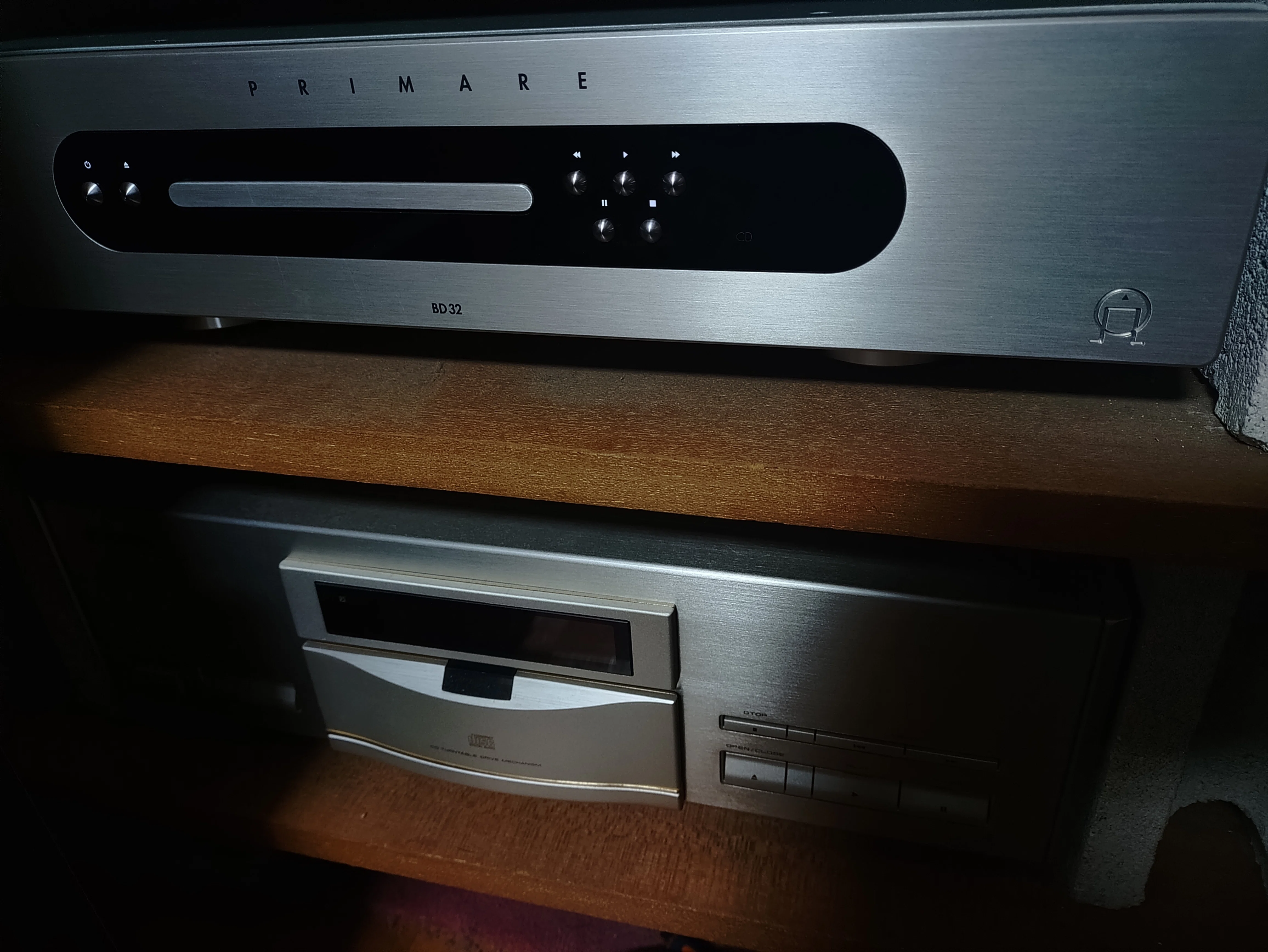 30年選手の愛機のCDプレイヤーが遂に壊れる｜Hidetoshi Akitani
