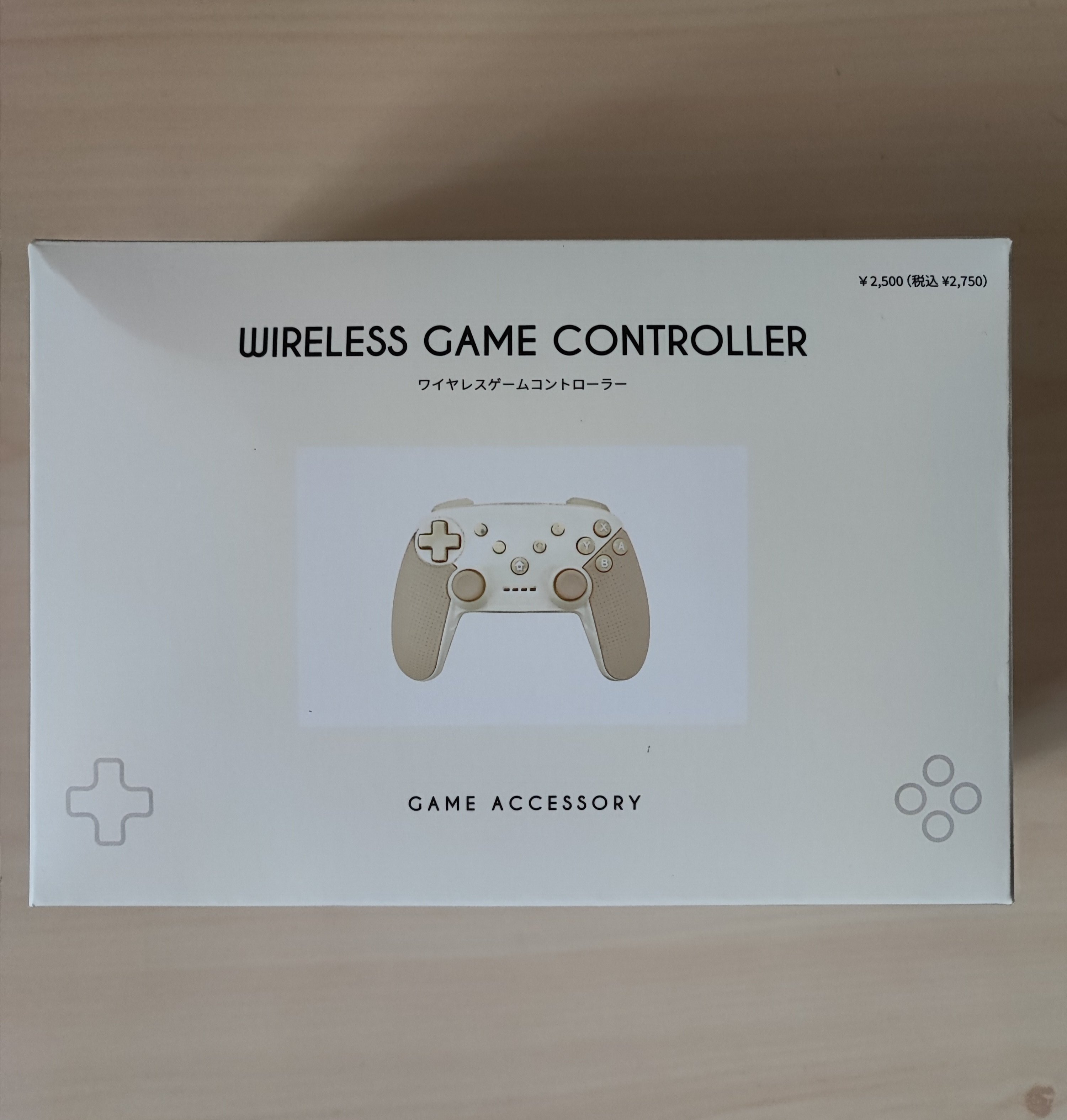 3COINS ワイヤレスゲームコントローラー　アイボリー　2こ 3COINS、Switch対応「ワイヤレスゲームコントローラー