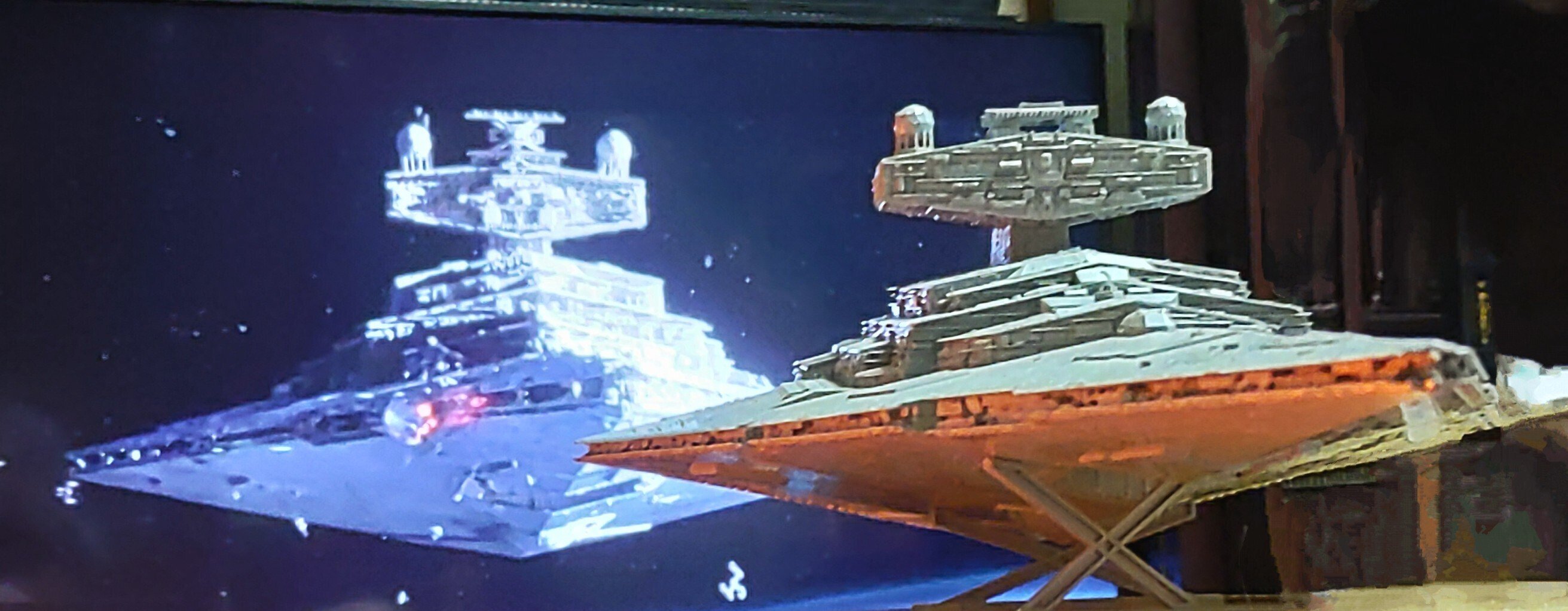 プラモデル完成品　スター・デストロイヤー　電飾済み 完成】スター・デストロイヤー、レーベル製、1/4000 : 電飾模型工房