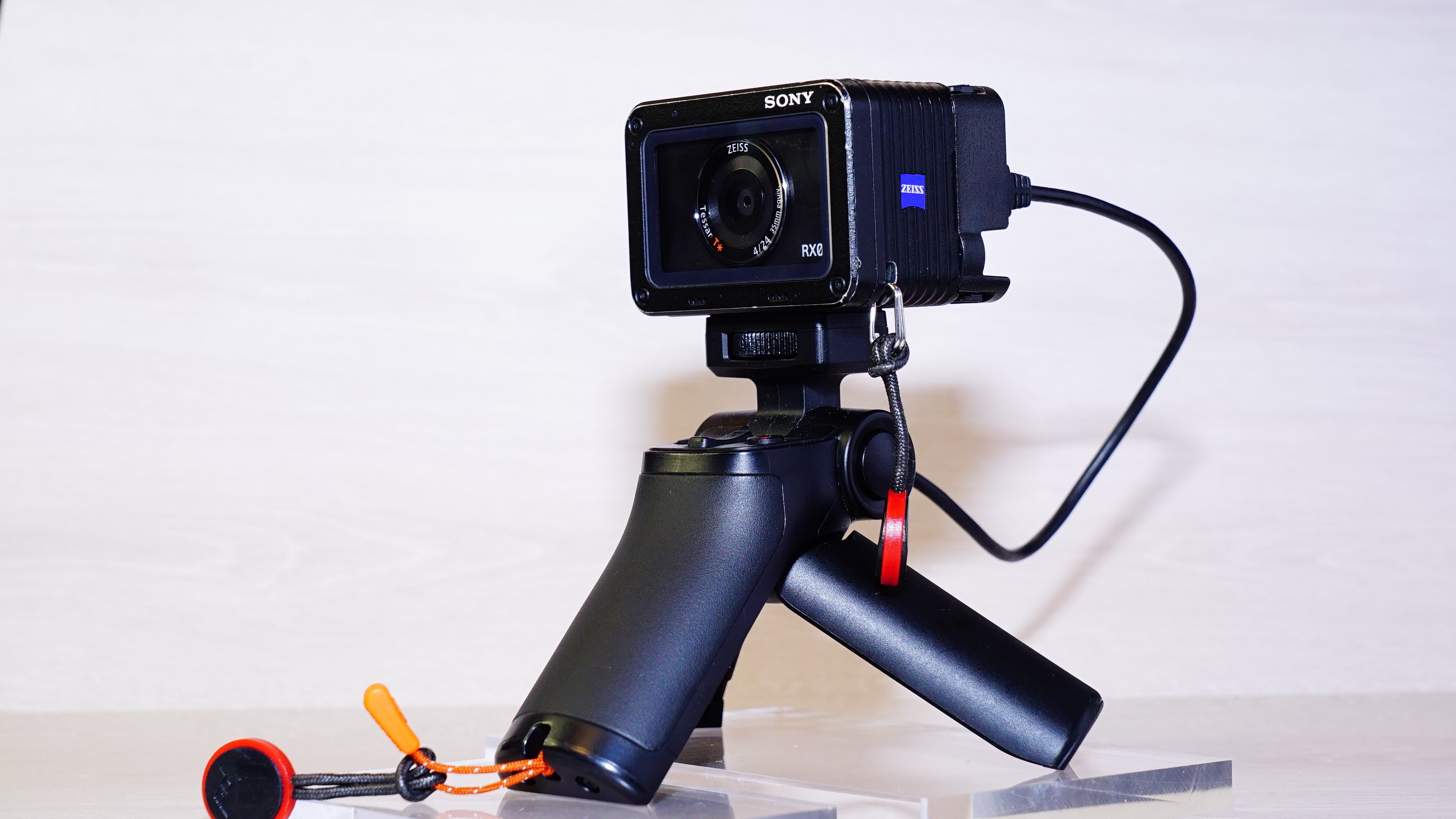 SONY RX0 II 4K コンパクトデジタルカメラ SONY RX0 Ⅱレビュー【2型に買い直した訳とは】 - YouTube