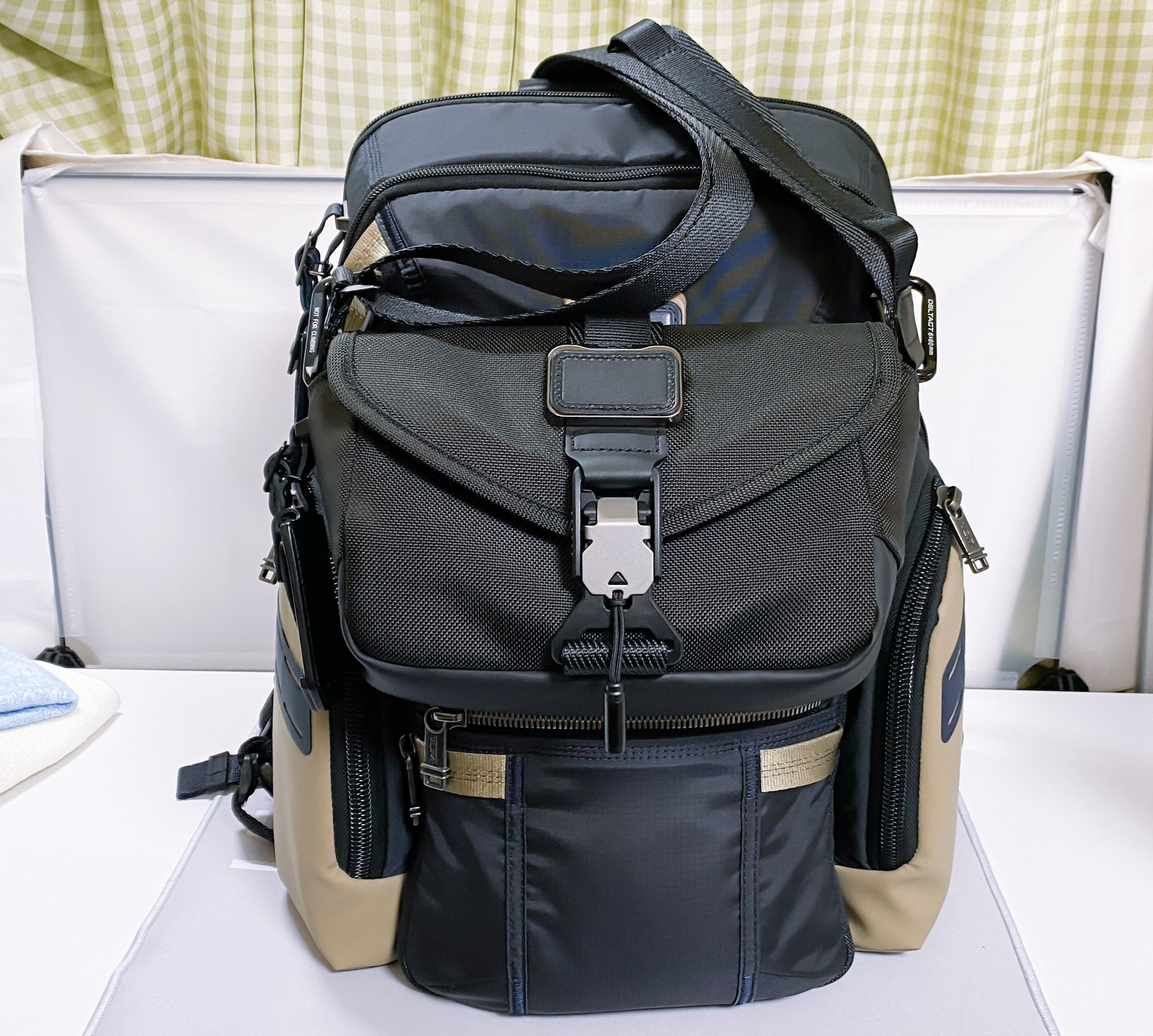 レビュー】 TUMI ALPHA BRAVO「コンパス」クロスボディ|MtOjiisan レビュー】 TUMI ALPHA BRAVO「コンパス」クロスボディ|MtOjiisan
