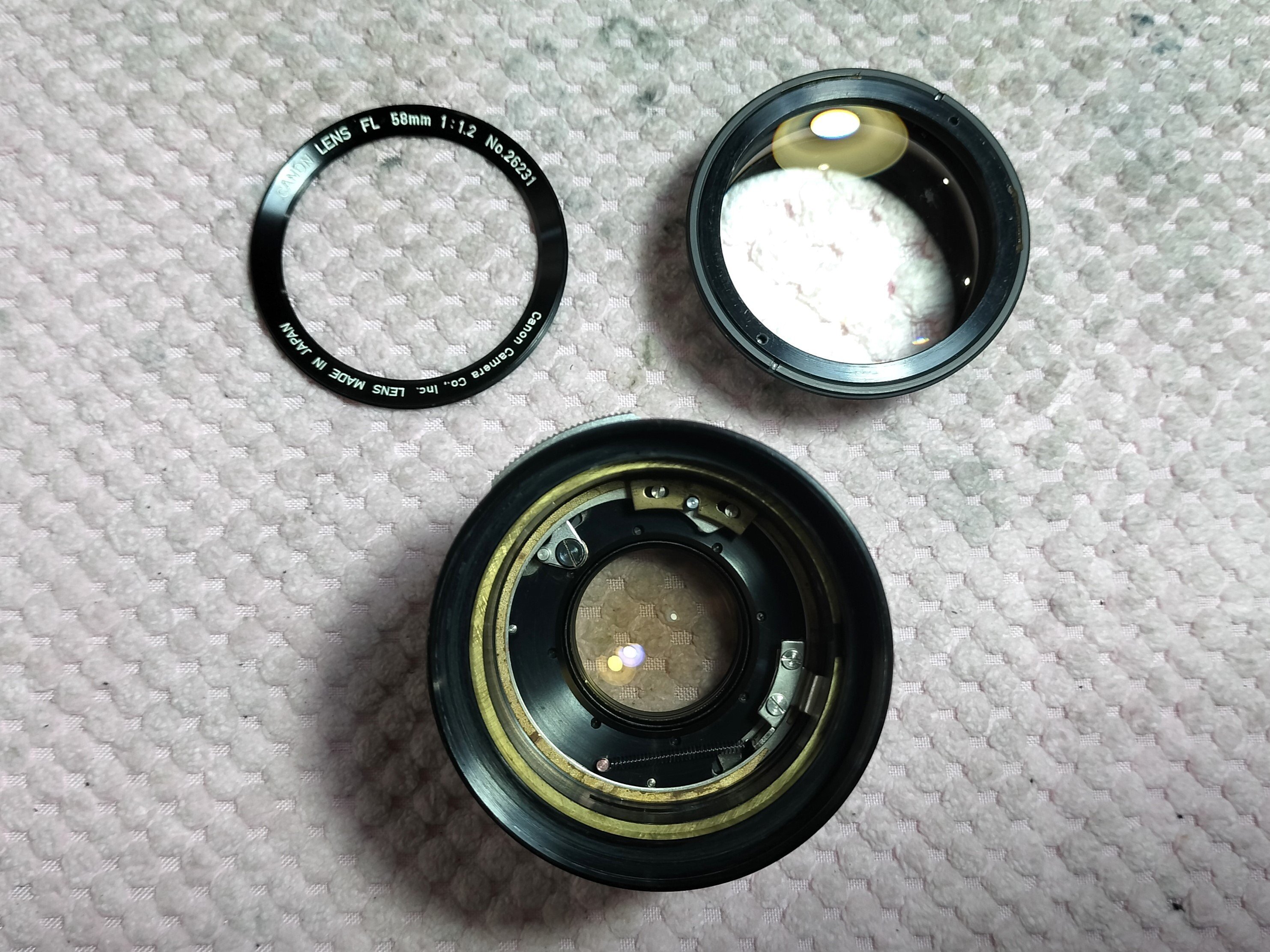 Canon FL 58mm F/1.2の分解|フィルムカメラ修理のアクアカメラ Canon FL 58mm F/1.2の分解|フィルムカメラ修理のアクアカメラ