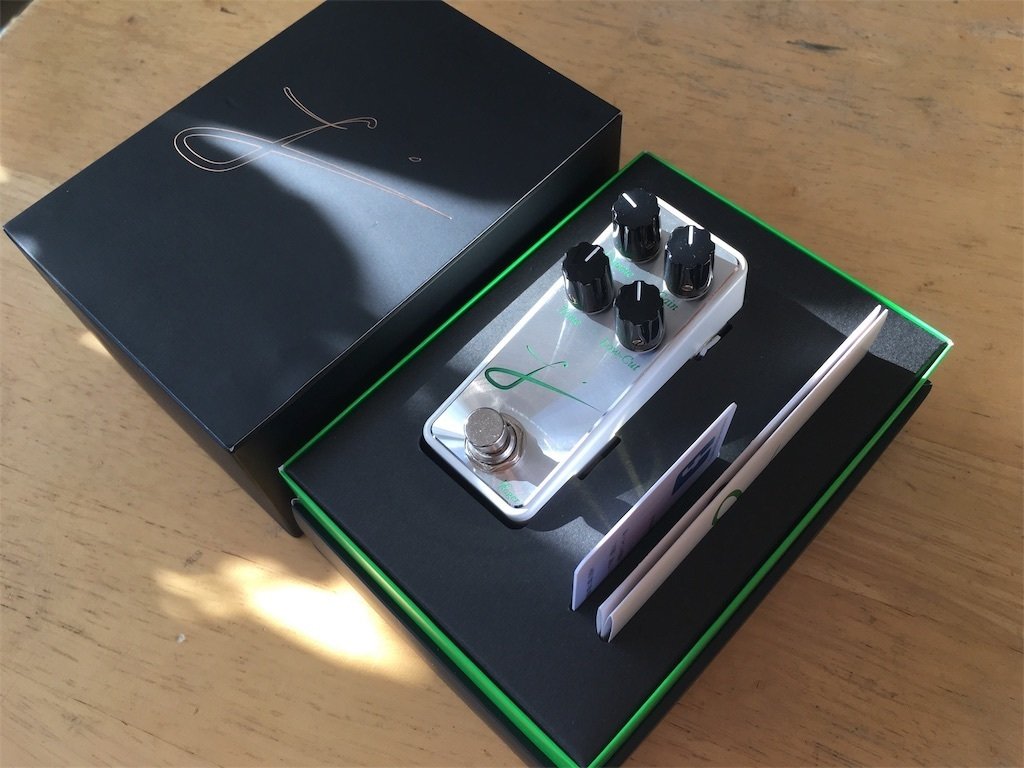 L' (Leqtique) Roger レビュー｜森の秘密基地