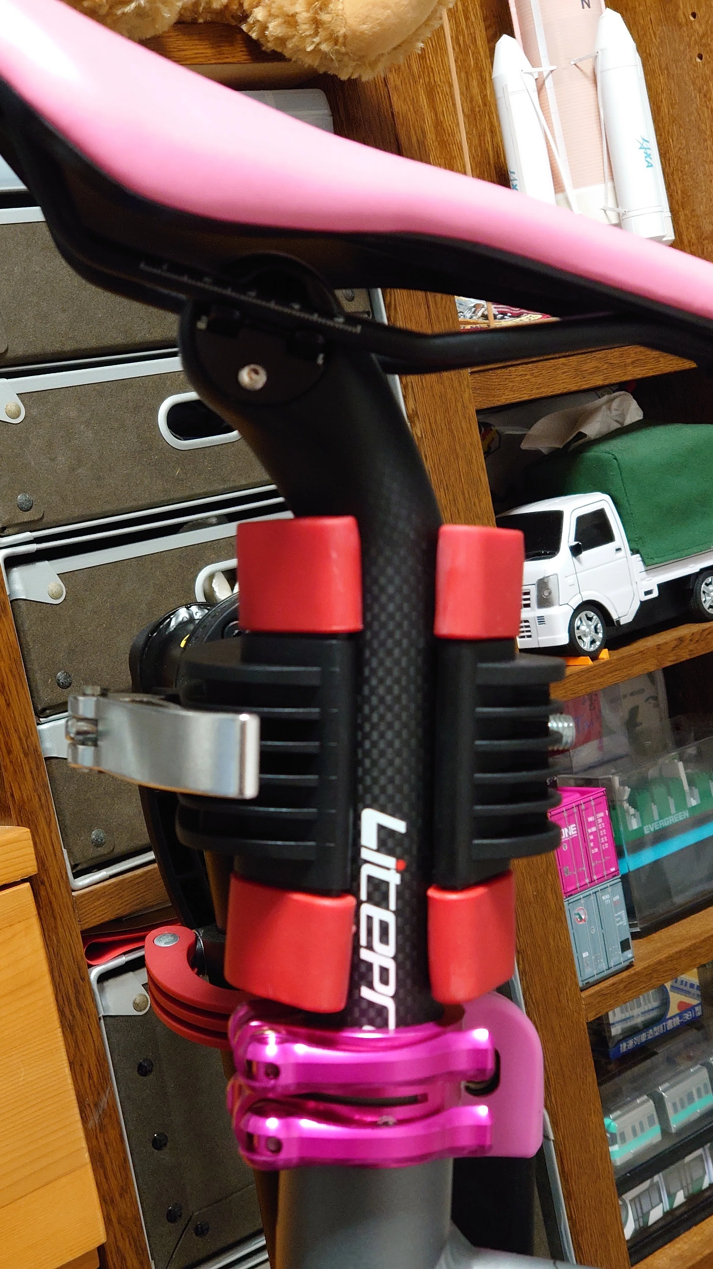 Fnhon　軽量？　14インチ　バラ完　カスタム　カーボンパーツ付　神奈川 fnhon:FGD1402バラ完〜日本未発売の自転車を組む｜ウェストン | weston