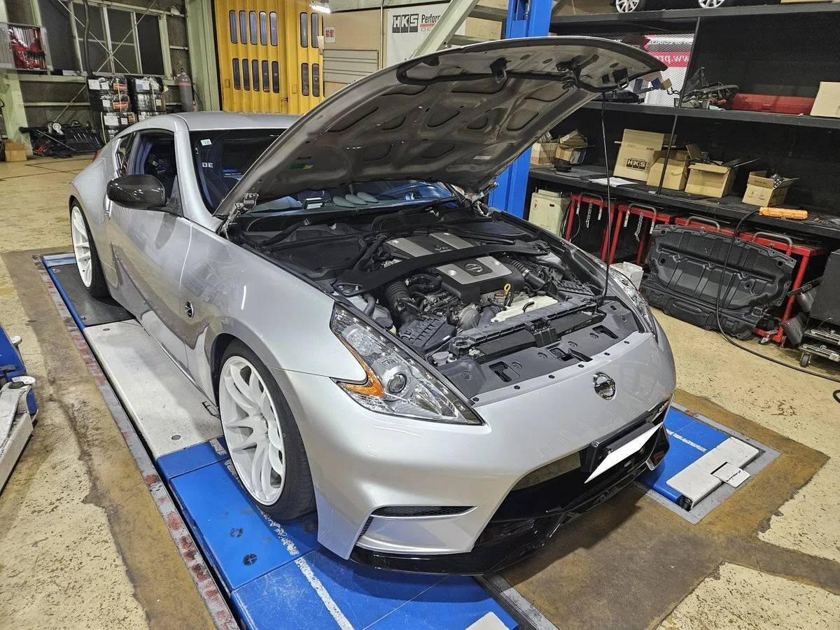 コメントの方優先 Z34 Nismo リヤバンパー フェアレディZ 誇らしい ニスモ