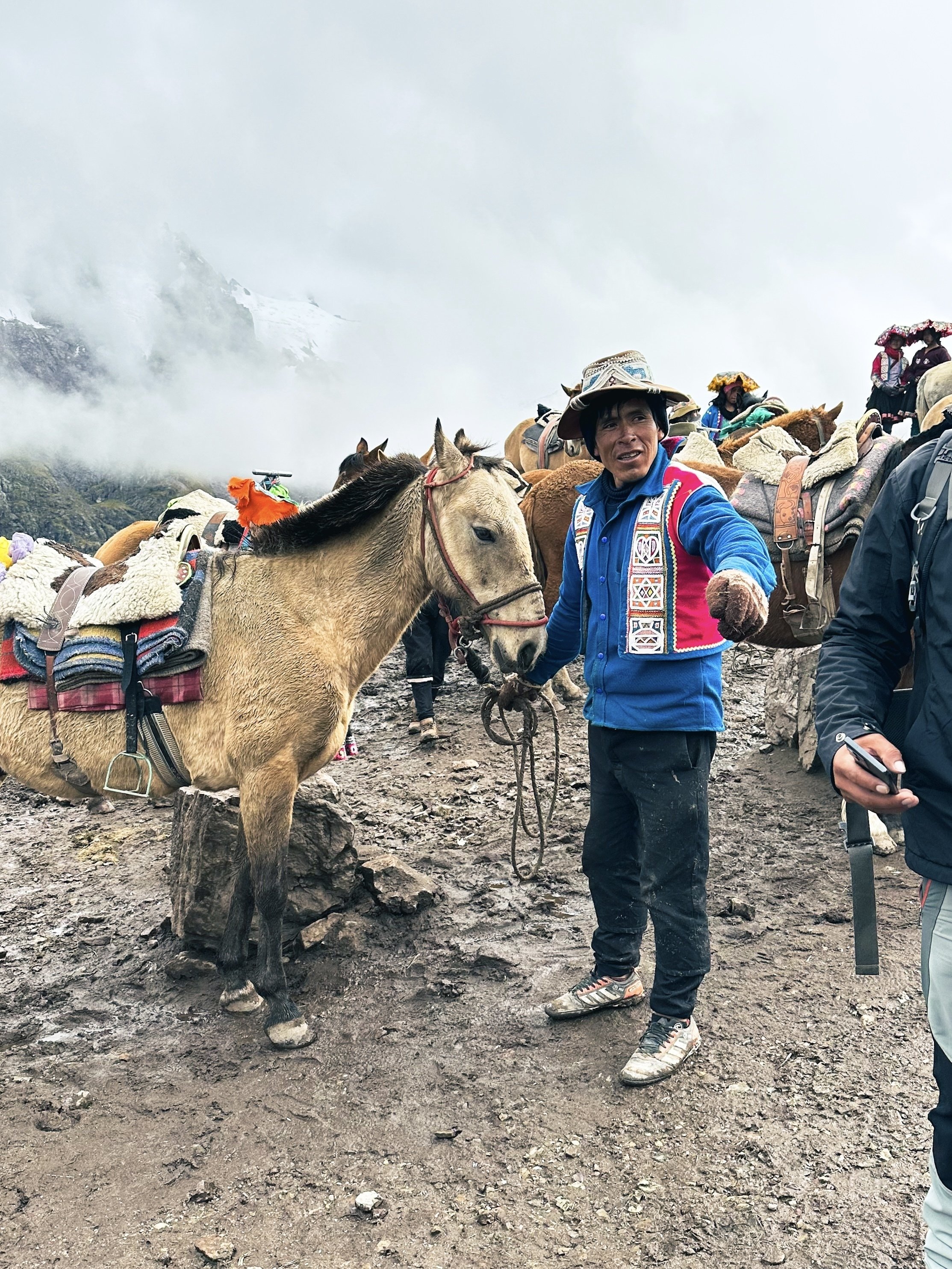 ✍️【南米ひとり旅：Day 12】 標高5,000mの絶景へ！レインボー