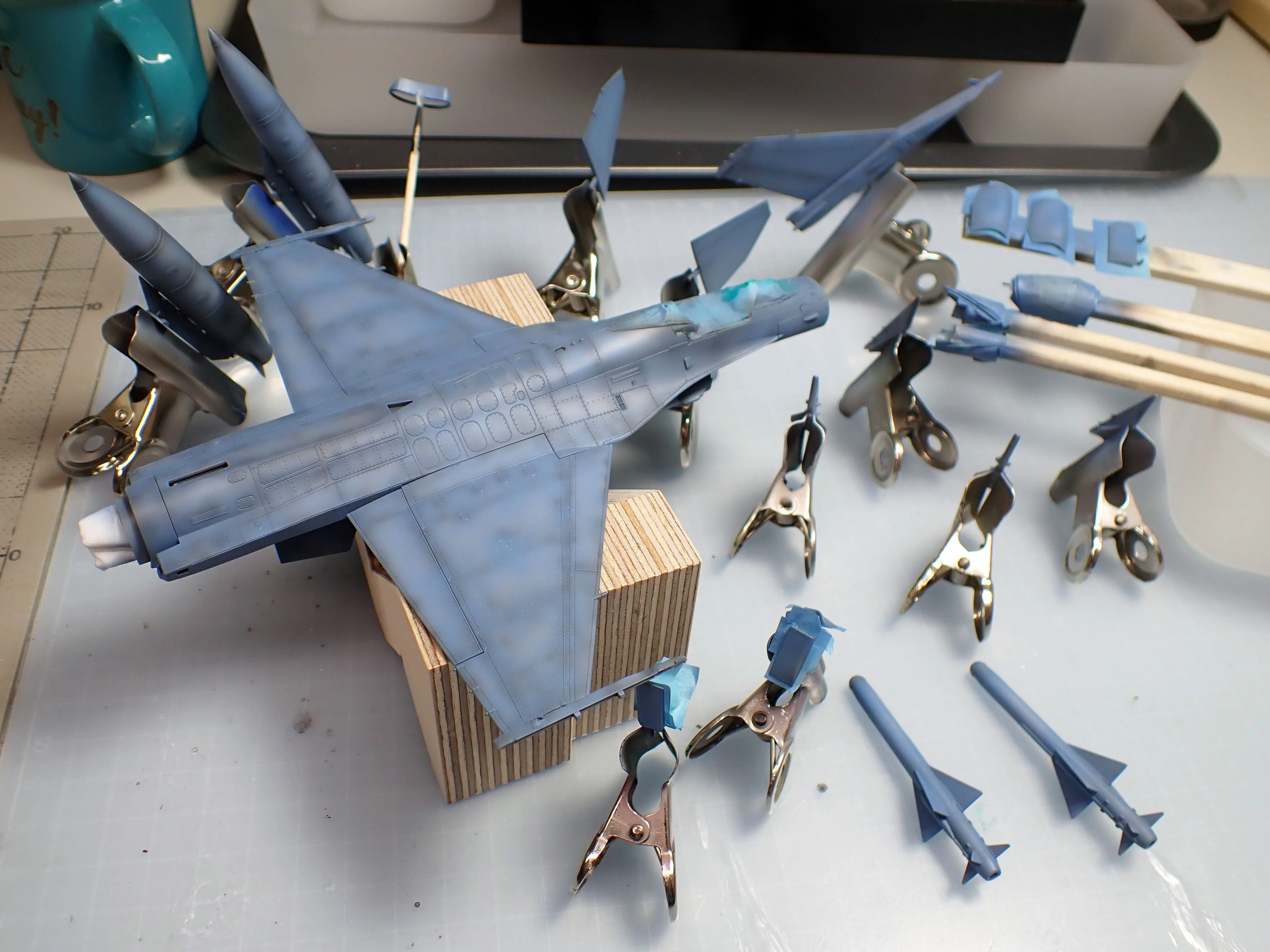 完成だけど、みかん：飛行機プラモ 1/72 F-2A（後編）｜積みプラで詰ん