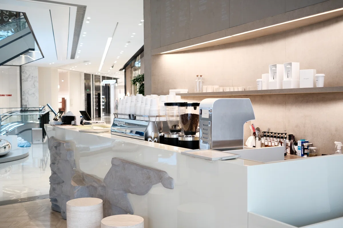 2025 上海 Day3|Maison margiela CafeとPolux by Paul Pairet|アーピン