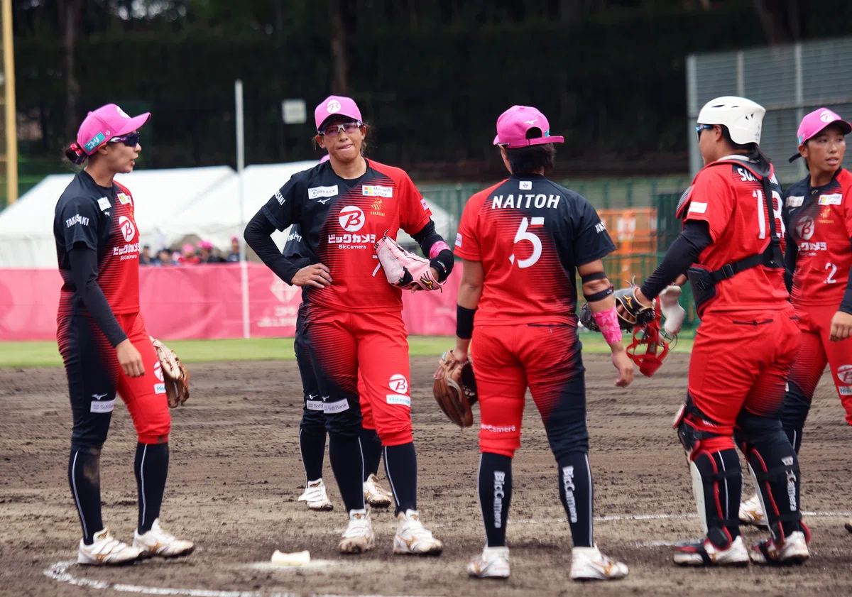 4年ぶり完投、翌日もリリーフ 上野由岐子の「奮投」が残したもの 