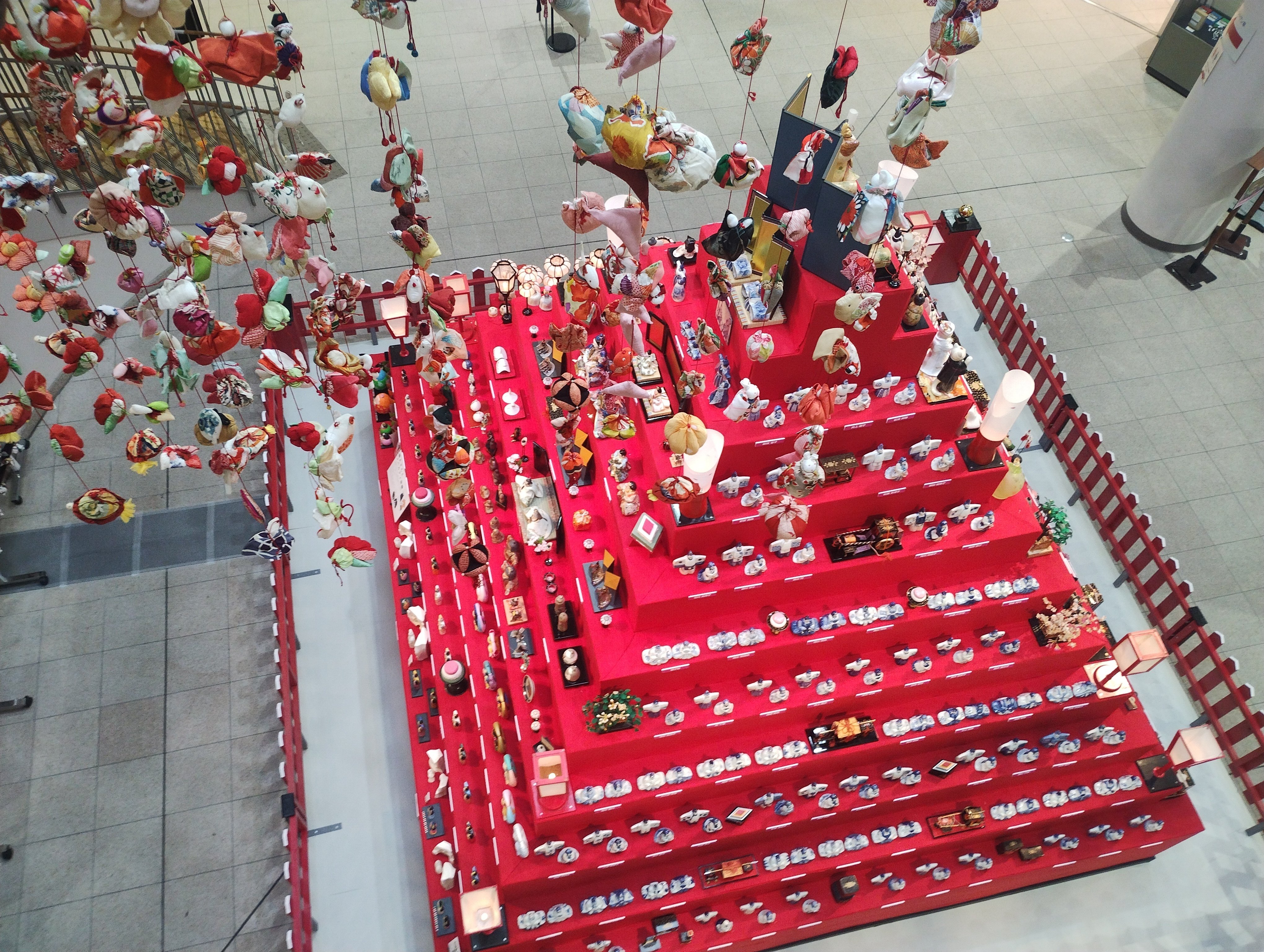 52 2月じゃん、お雛めぐり始まってるじゃん。｜瀬戸のせともの屋