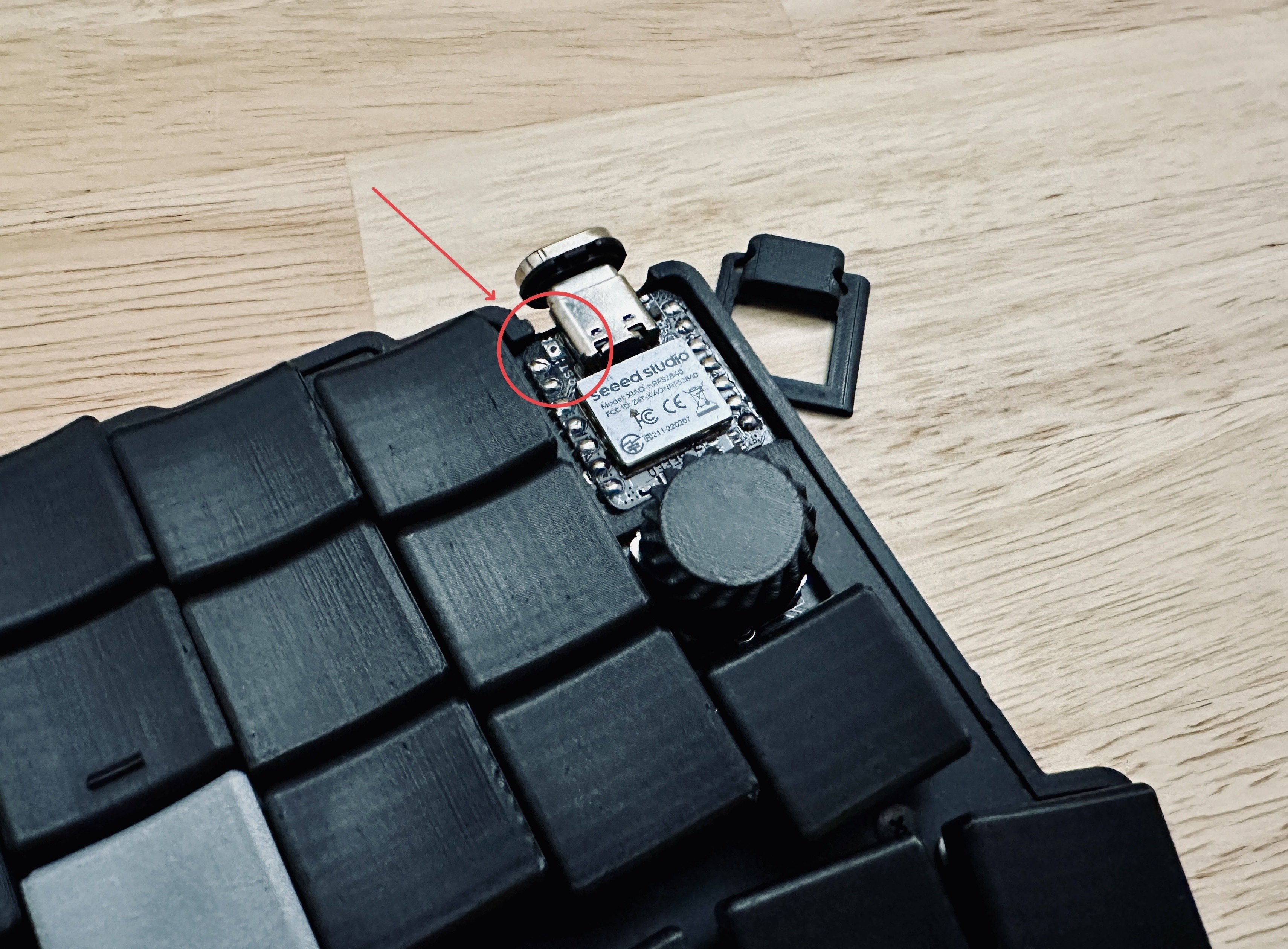 moNa2（無線×分割型×トラックボールマウス）キーボードで理想の